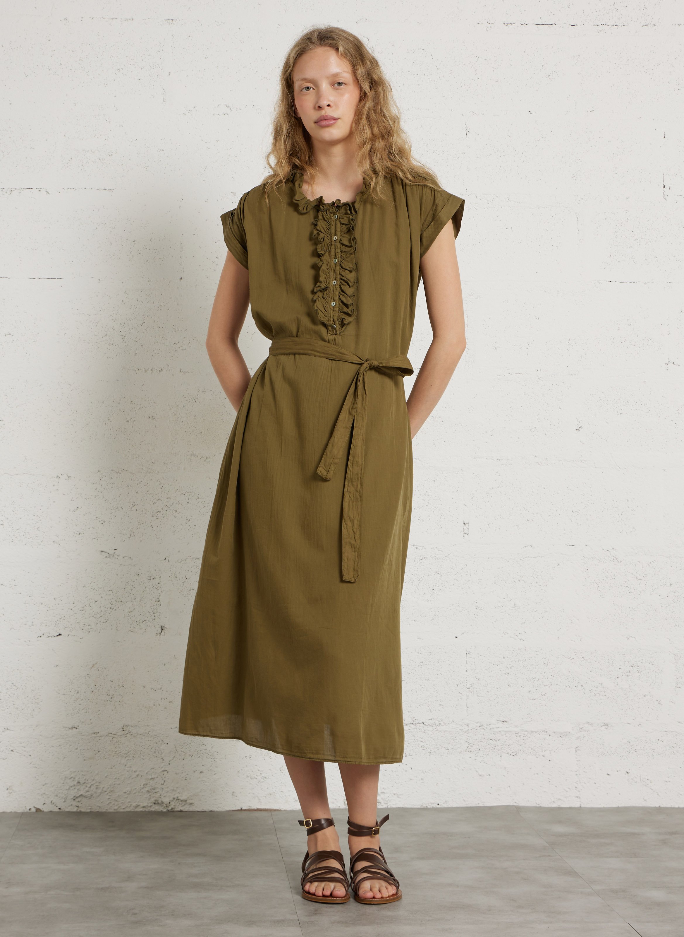 Lange jurk met ronde hals en volants BELLA JONES Kaki