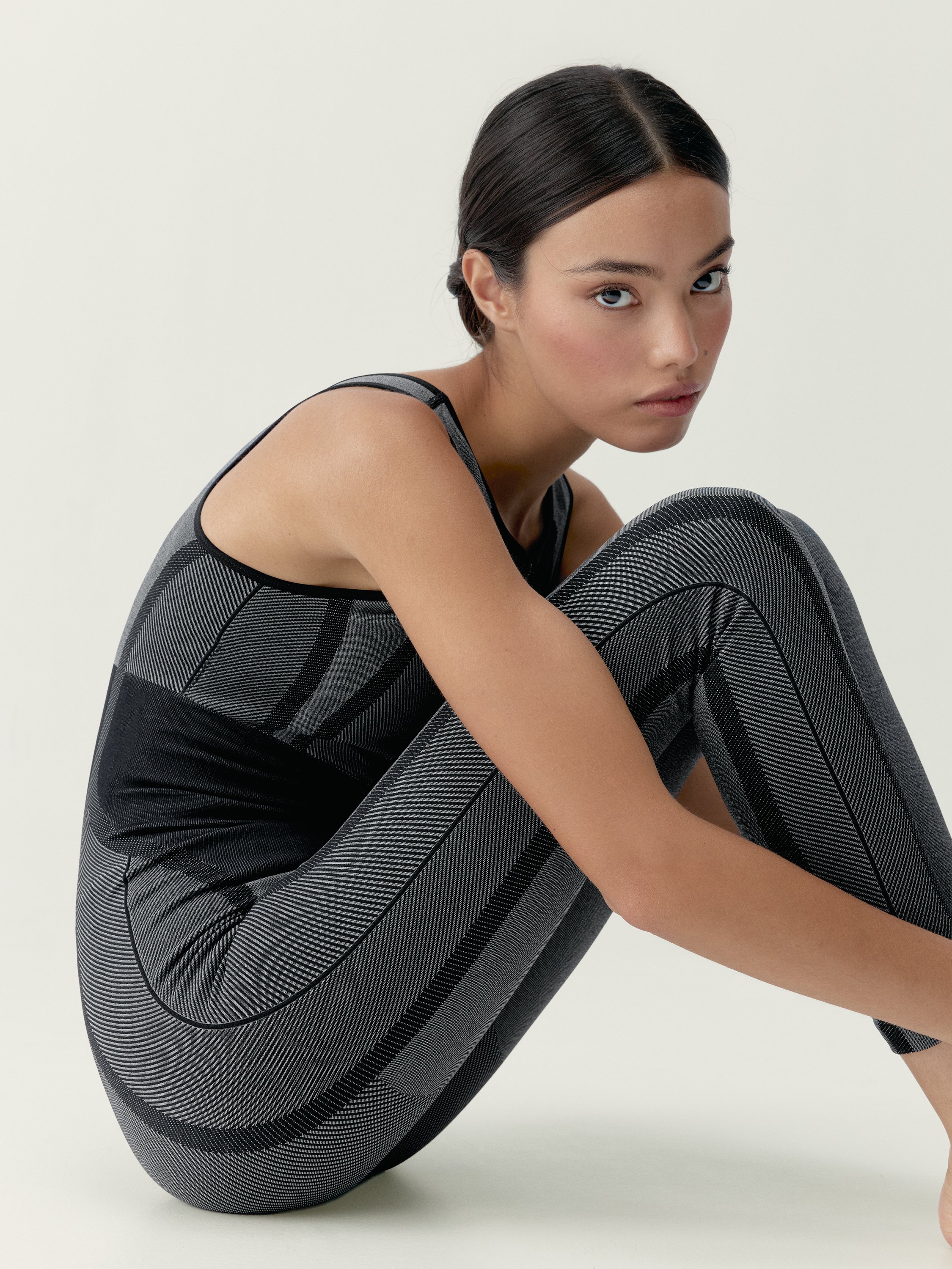 Combinaison de sport femme selva effet gainant BORN Noir