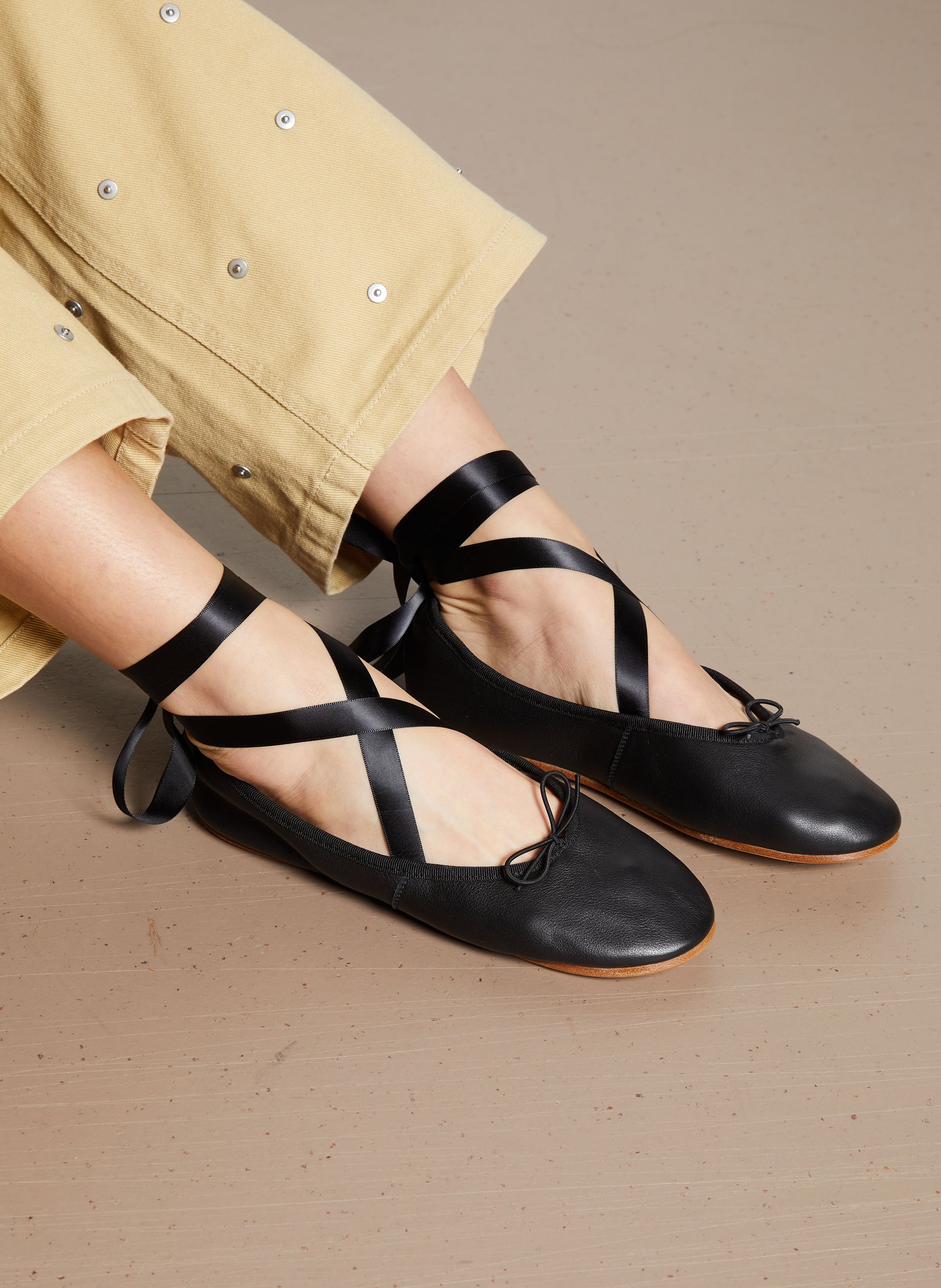 『repetto』ribbon shoes v087r-044-p1_grande.jpg?v=