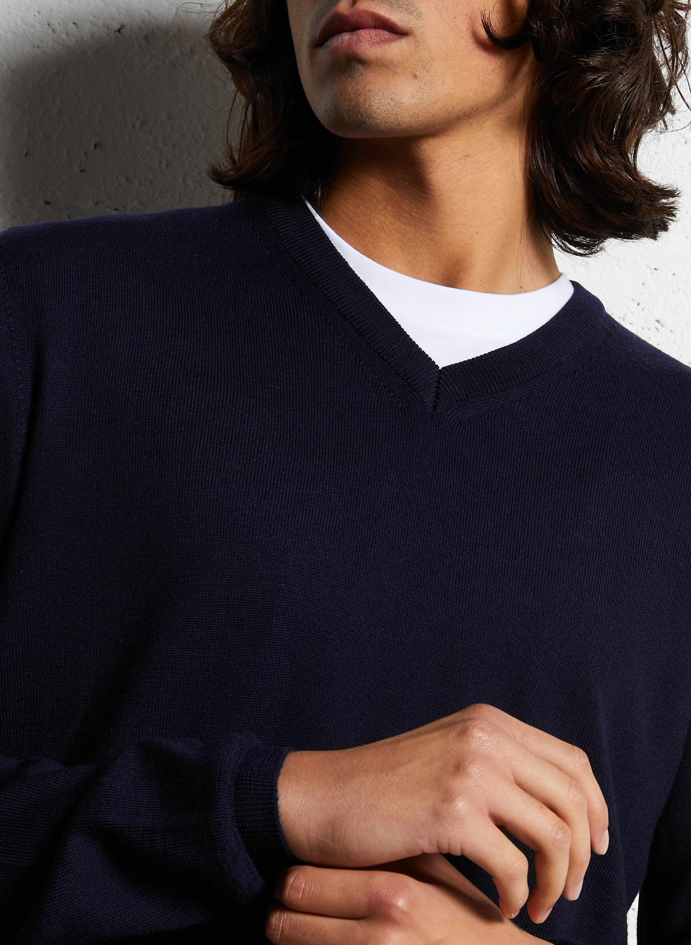 Rechte, wollen trui met V-hals FACONNABLE Blauw