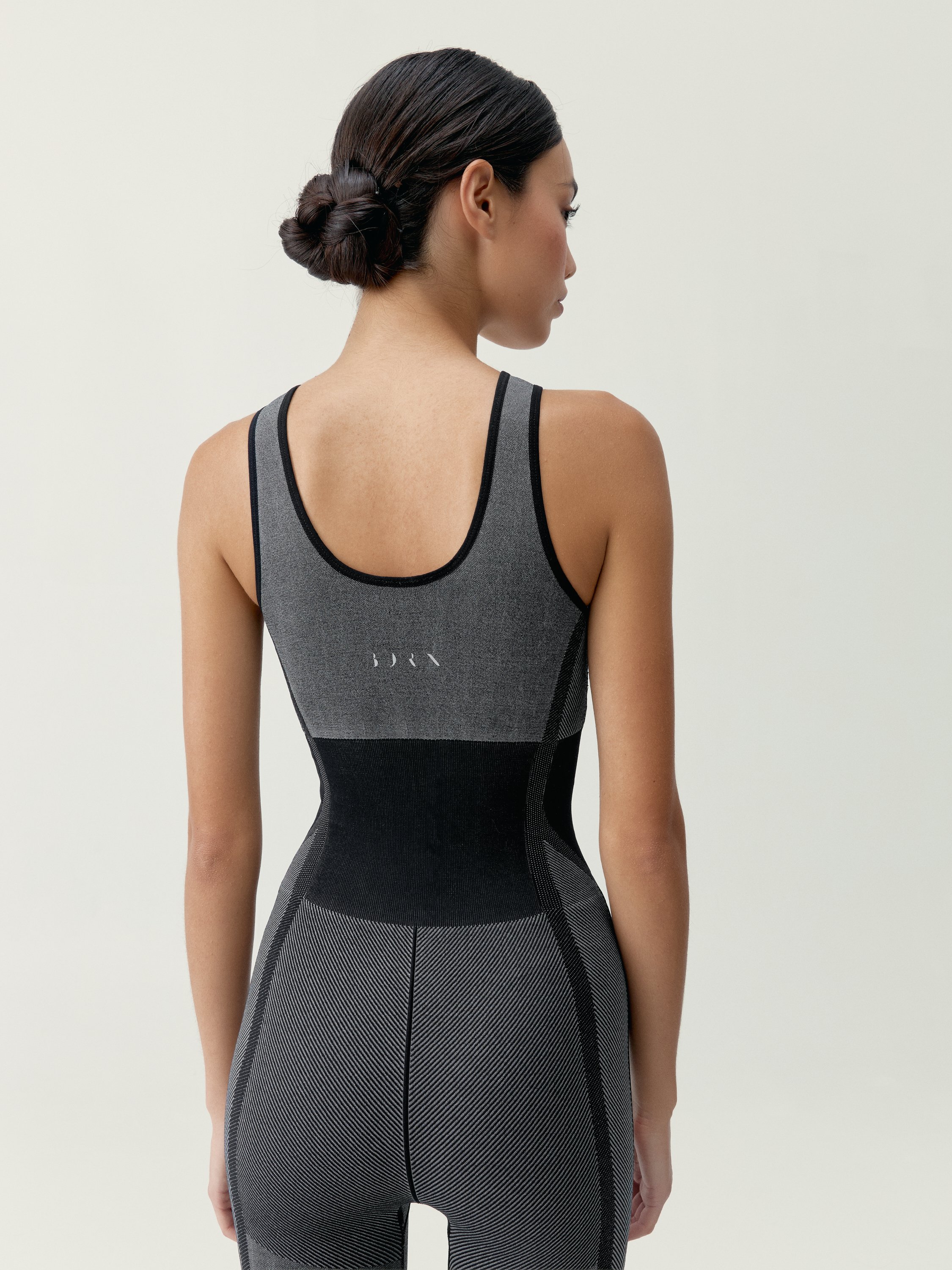 Combinaison de sport femme selva effet gainant BORN Noir
