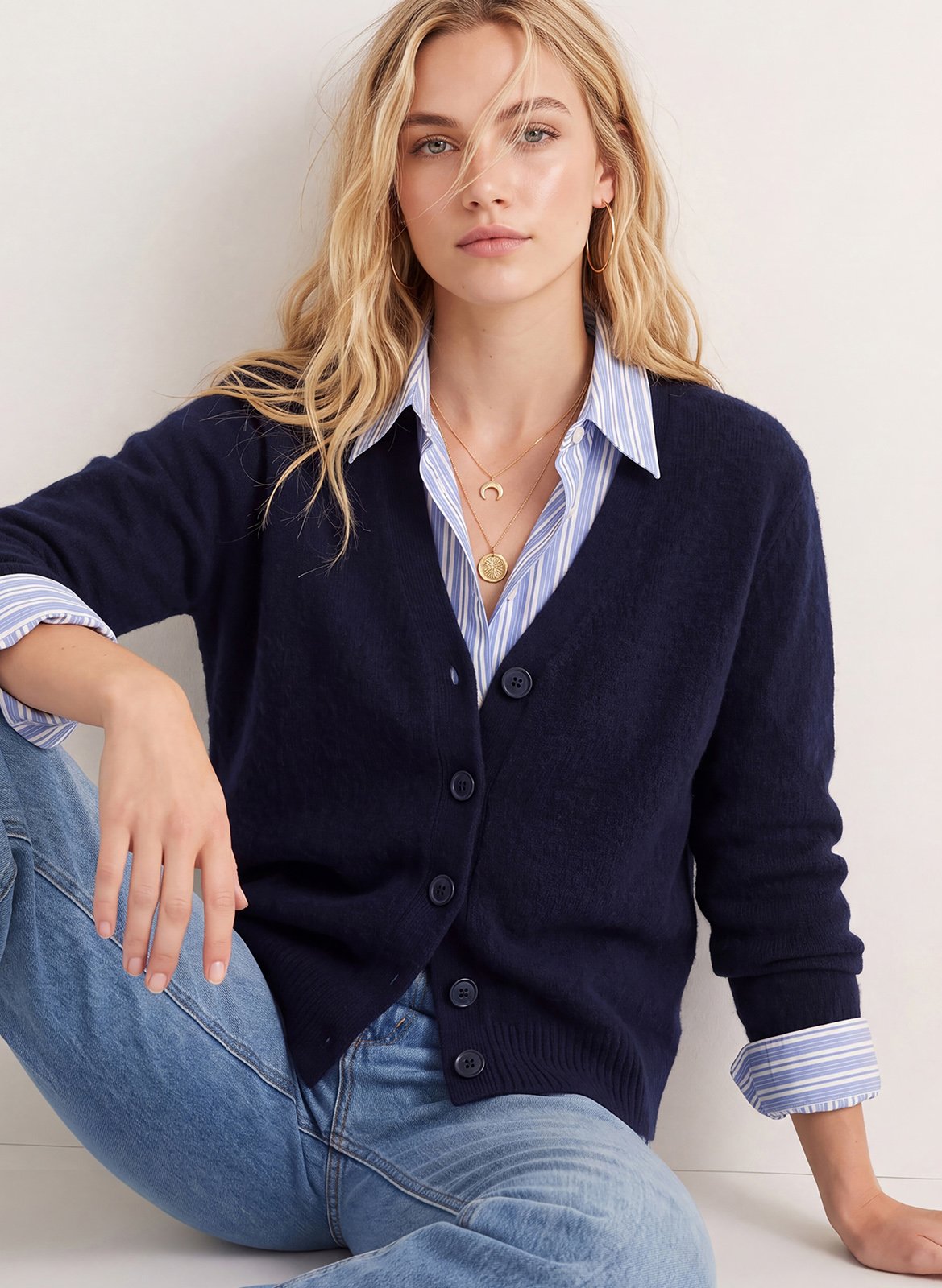 Straight buttoned V-neck cardigan KOOKAI Blue