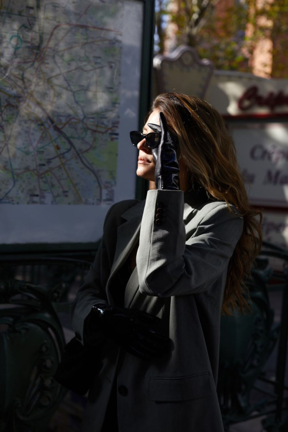 Funky leather gloves lined with silk AGNELLE Black