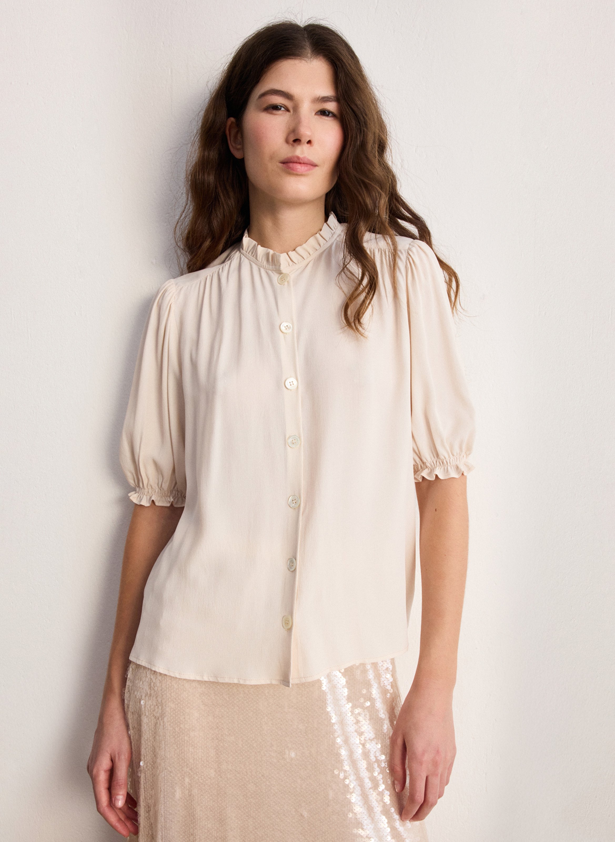 Chemise col montant à volants PABLO Beige