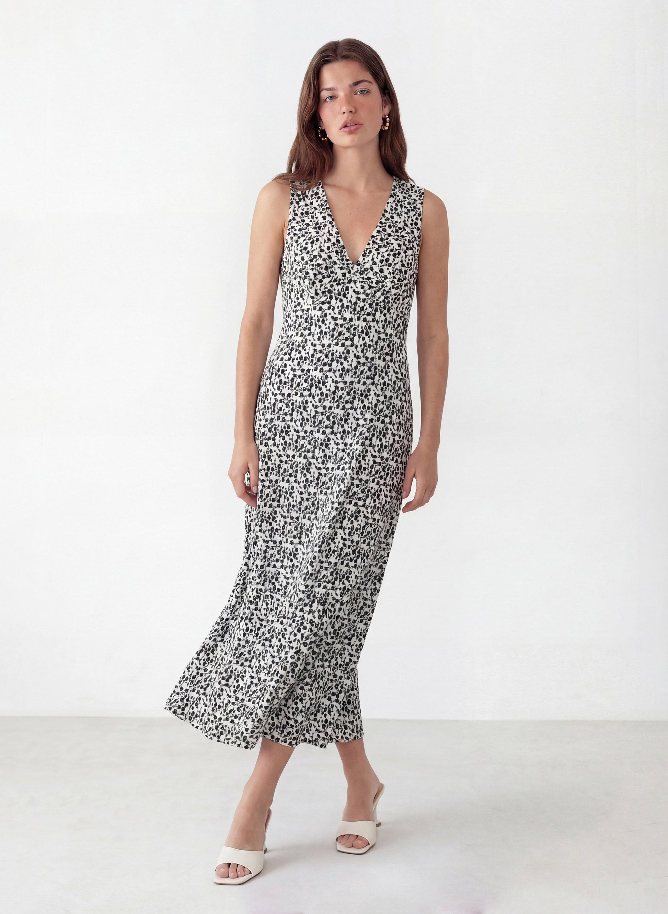 Fitted long dress with pattern KOOKAI White