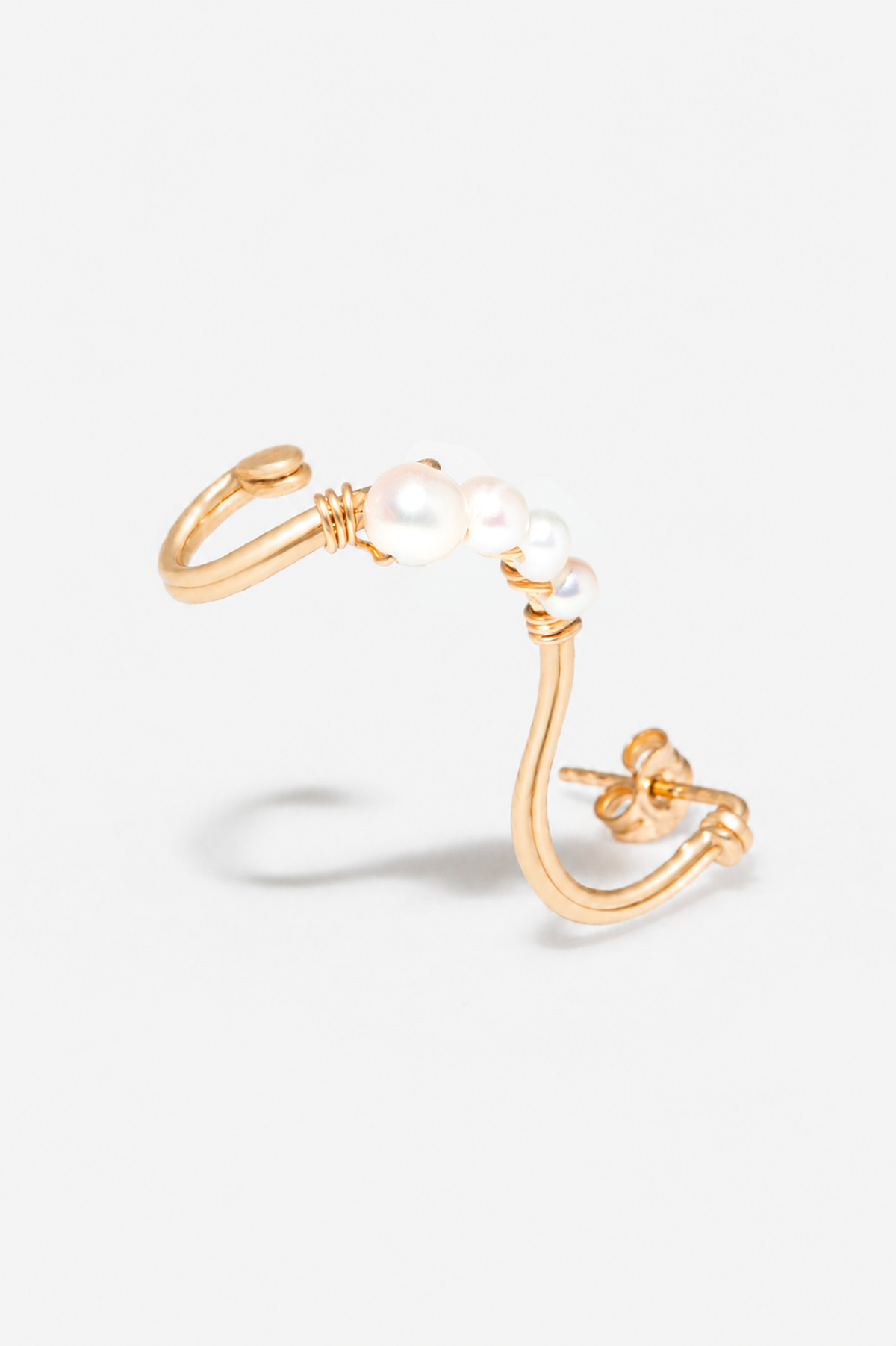 Bijou d'oreille vague perle YAY White