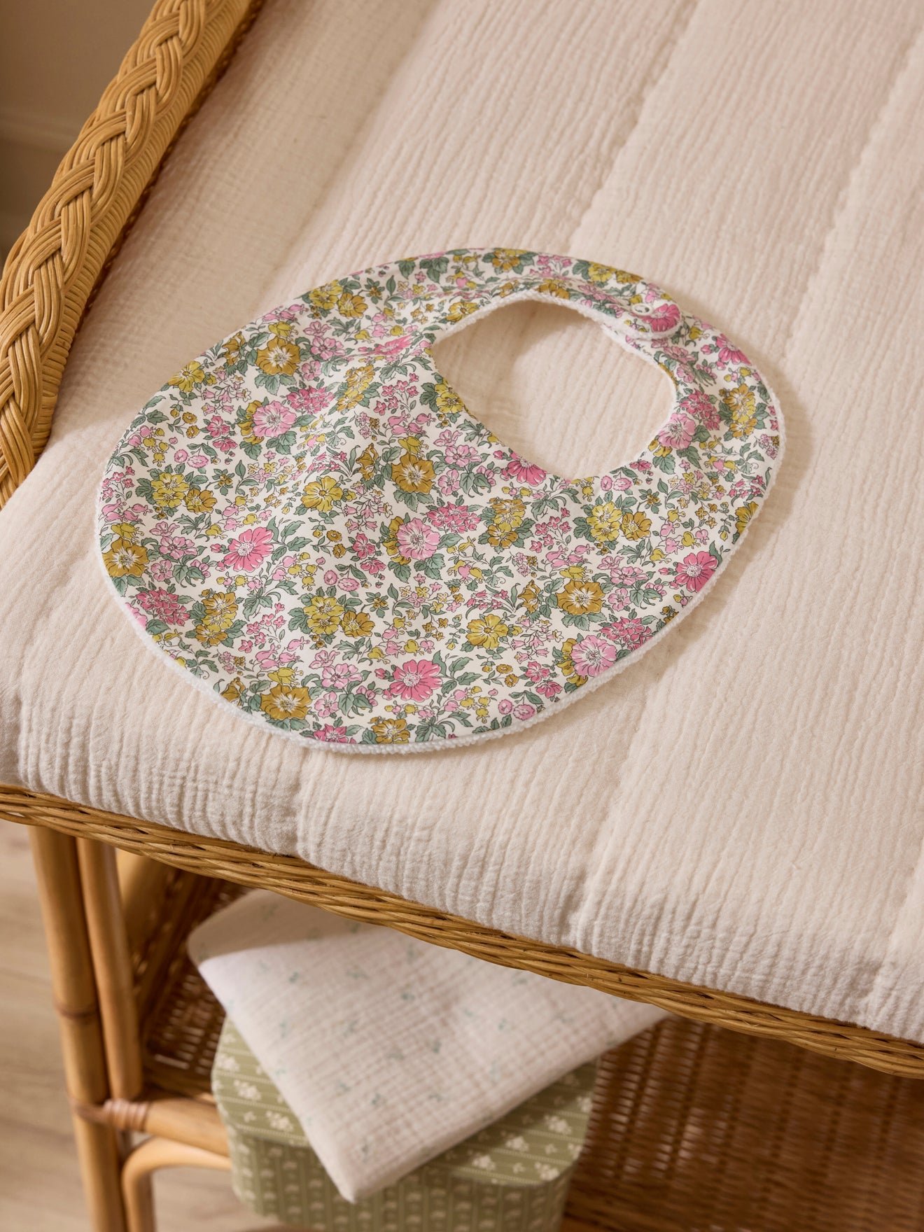 Bib in terry cloth and Liberty fabric CYRILLUS Beige