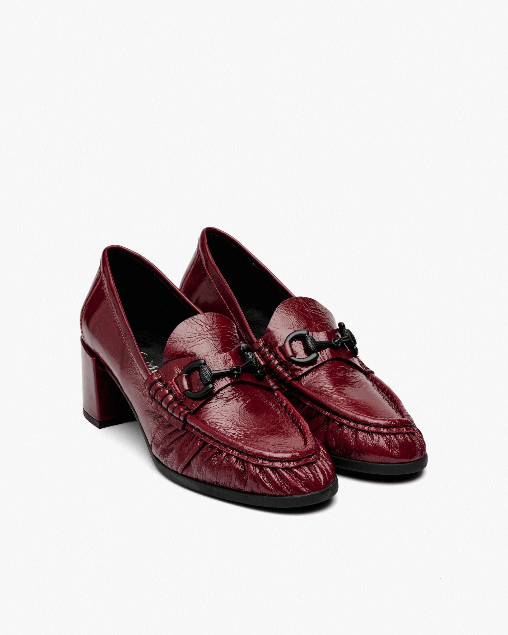 Burgundy patent leather pumps PEDRO MIRALLES Red
