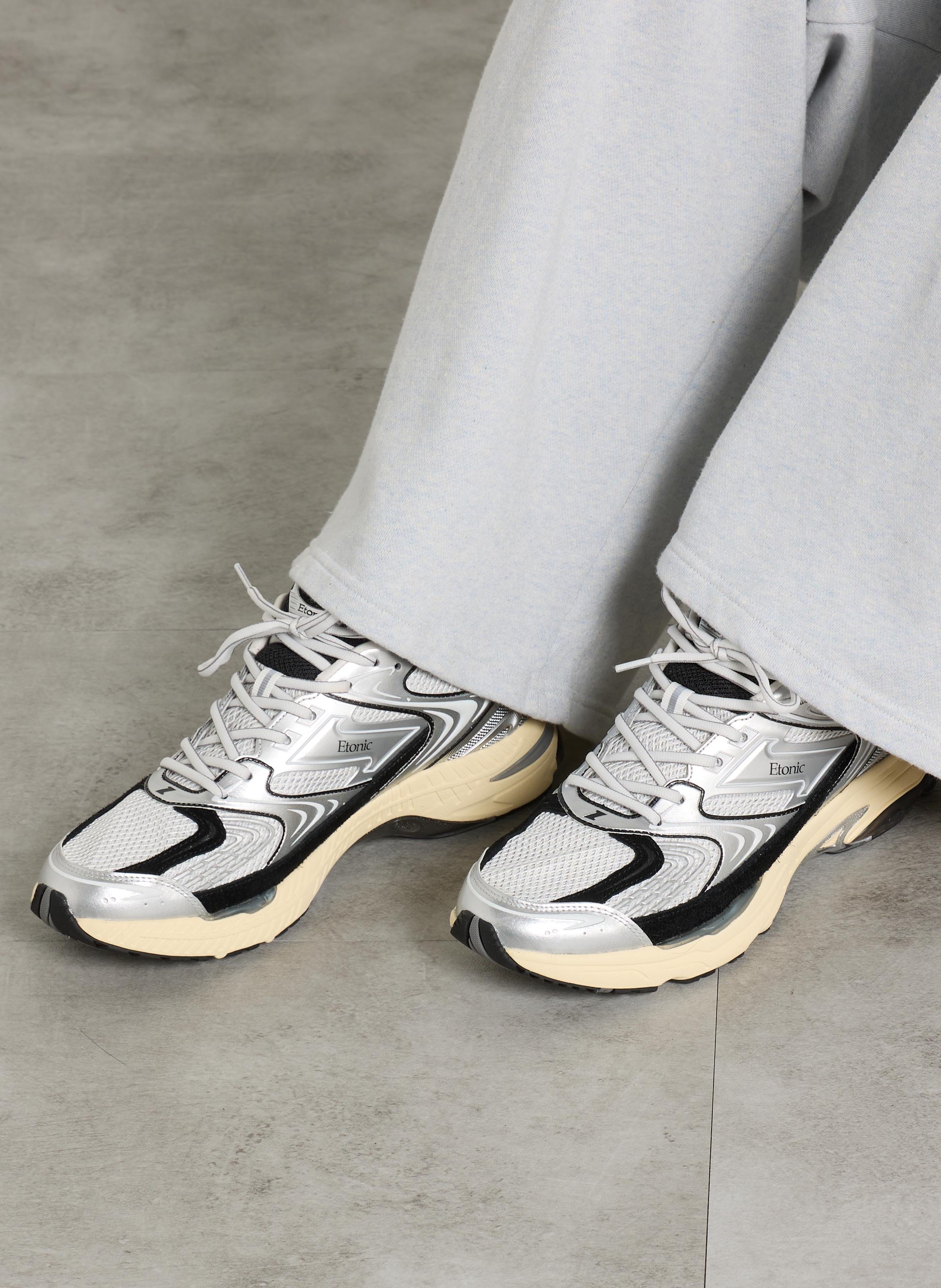 Lage sneakers met veters ETONIC Zilver