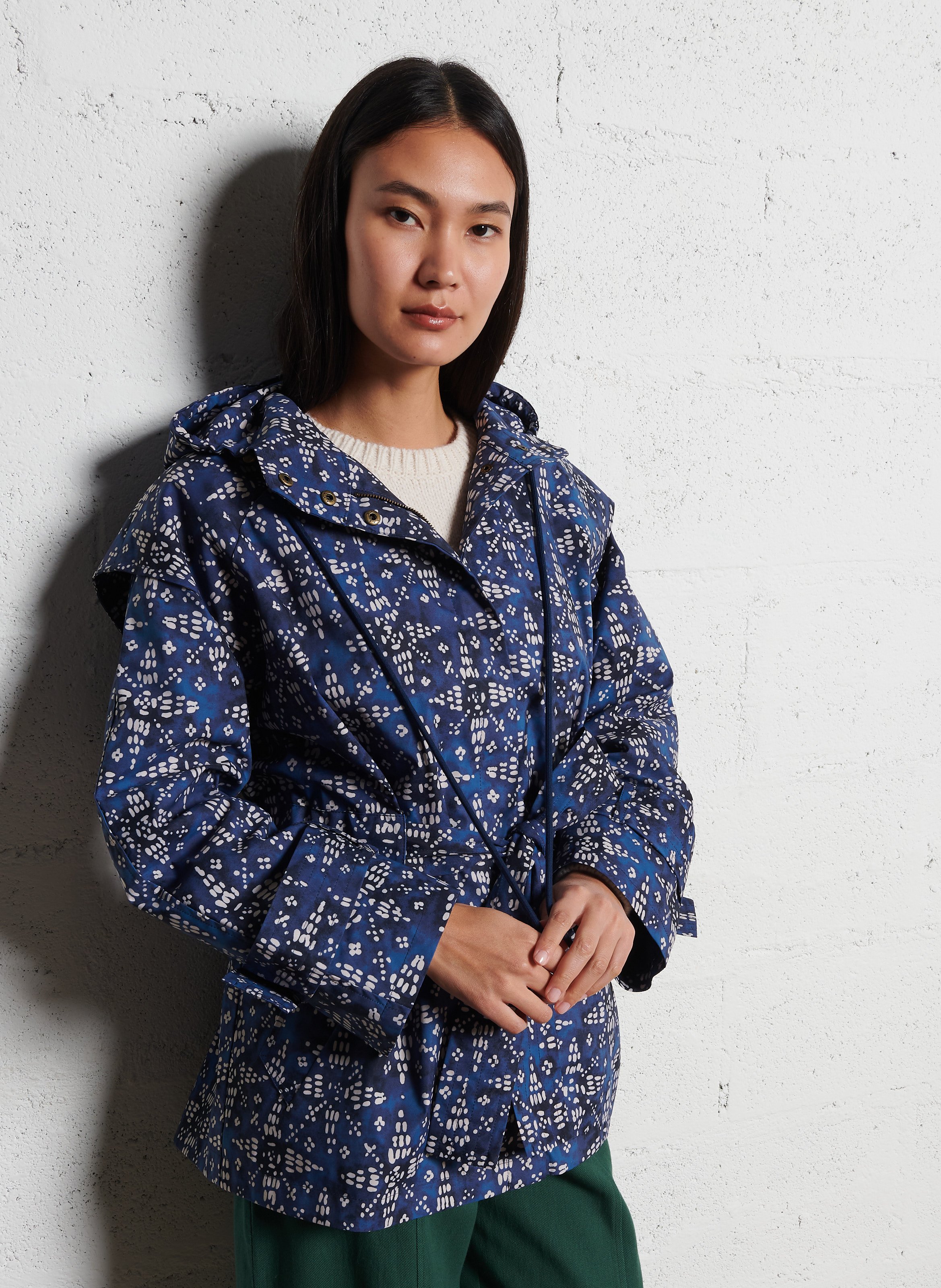 Manteau imprimé à capuche LOUISE MISHA Bleu