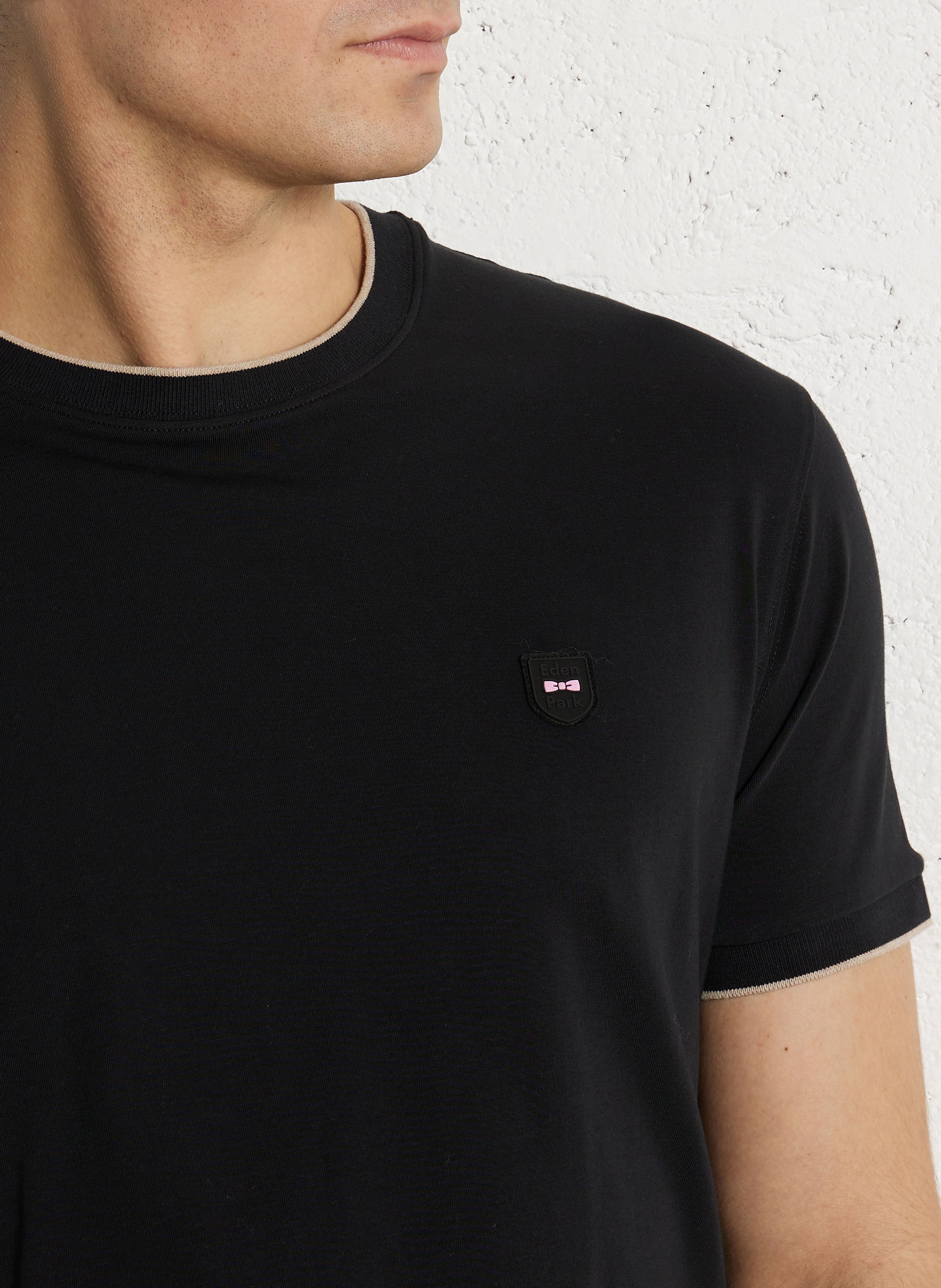 Tee-shirt col rond en coton mélangé EDEN PARK Noir