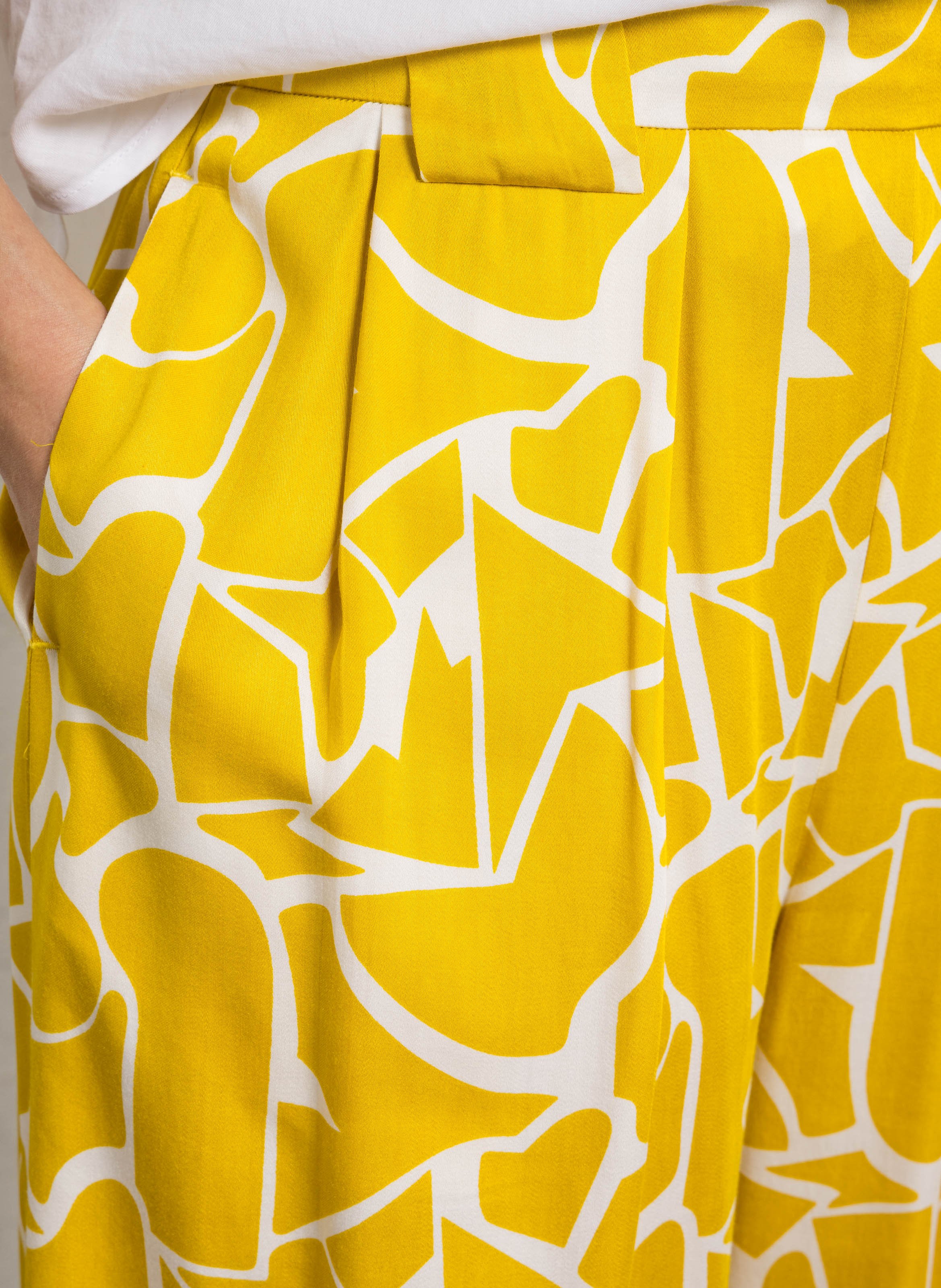 Azawood - Weite Hose mit hohem Bund BELLA JONES Gelb