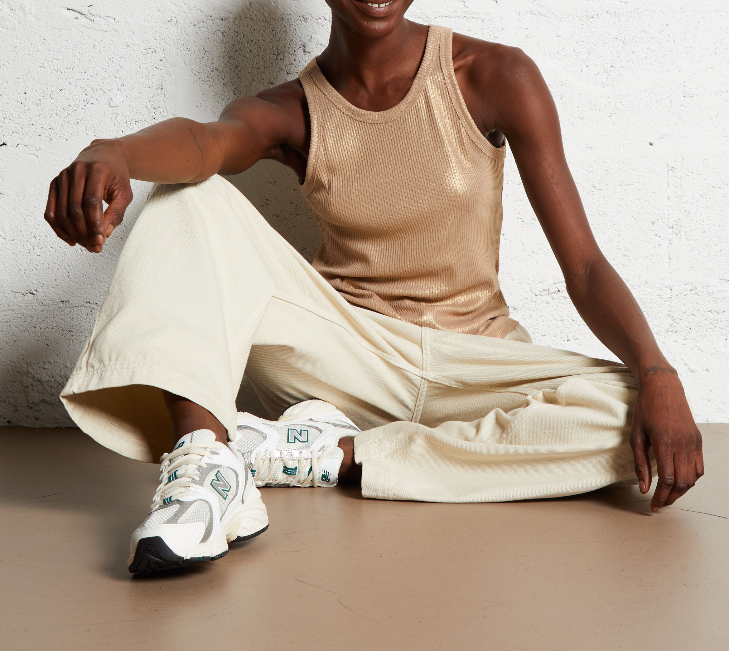 Baumwollhose - gerade geschnitten mit hohem Bund BELLEPIECE Beige