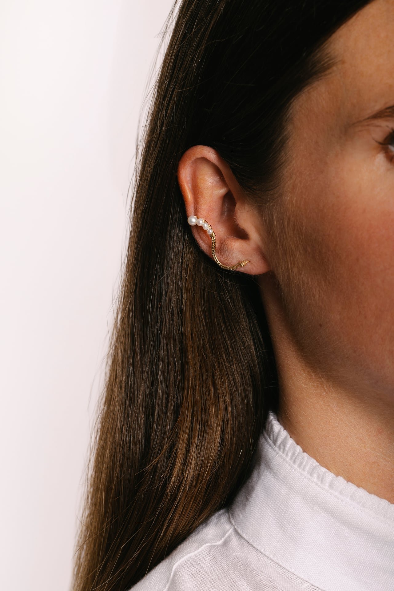 Bijou d'oreille vague perle YAY White
