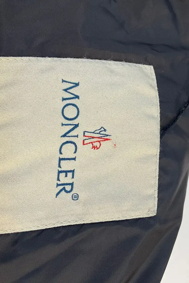 Padded jacket MONCLER - Seconde Main Blue