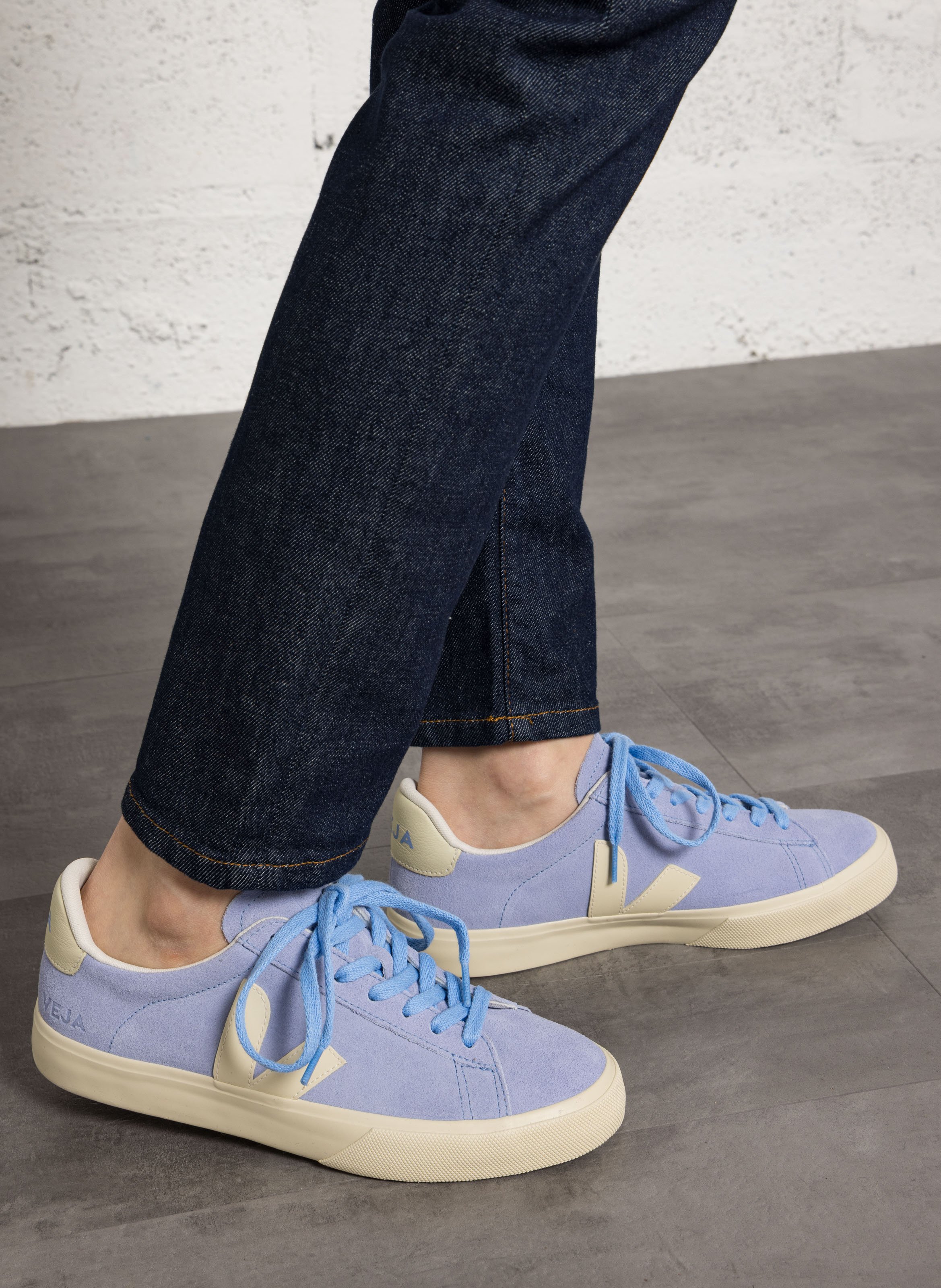 . VEJA Blue