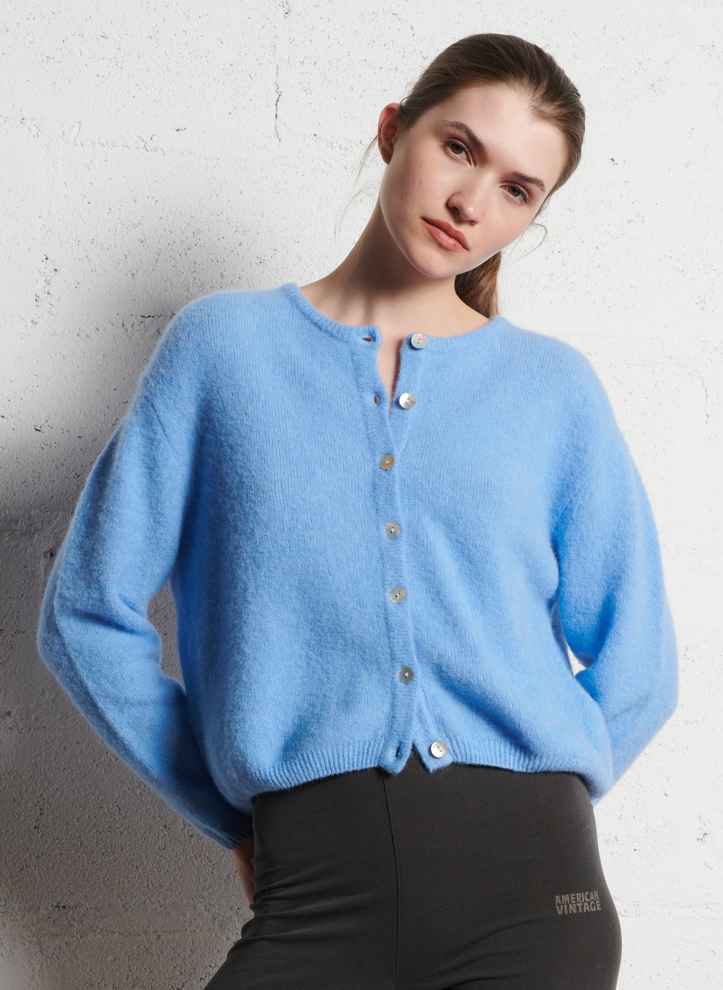 Weit geschnittene Strickjacke aus Wollmix AMERICAN VINTAGE