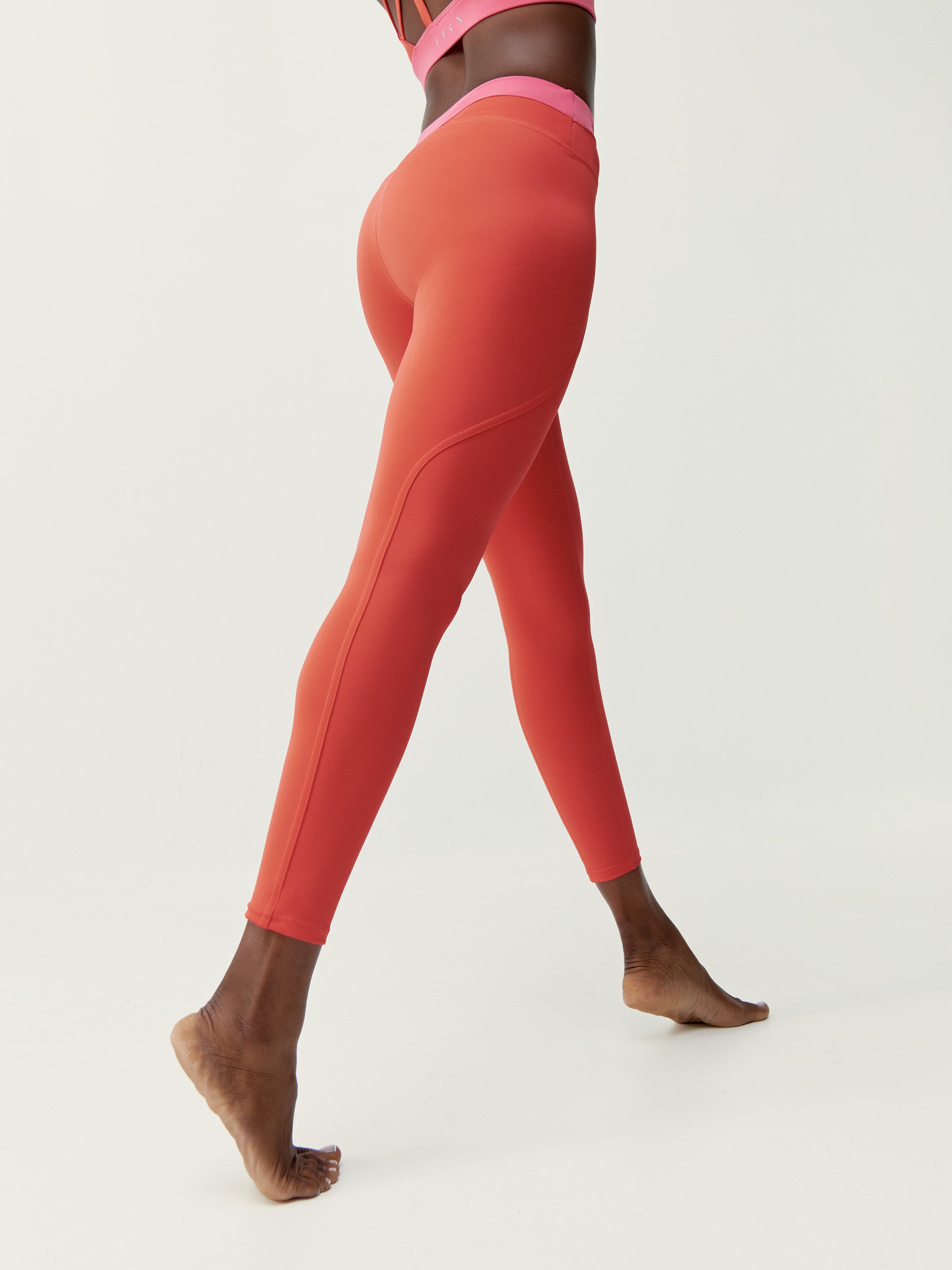 Performance 7/8 Sports Legging by NAVANI BORN LIVING YOGA Pink