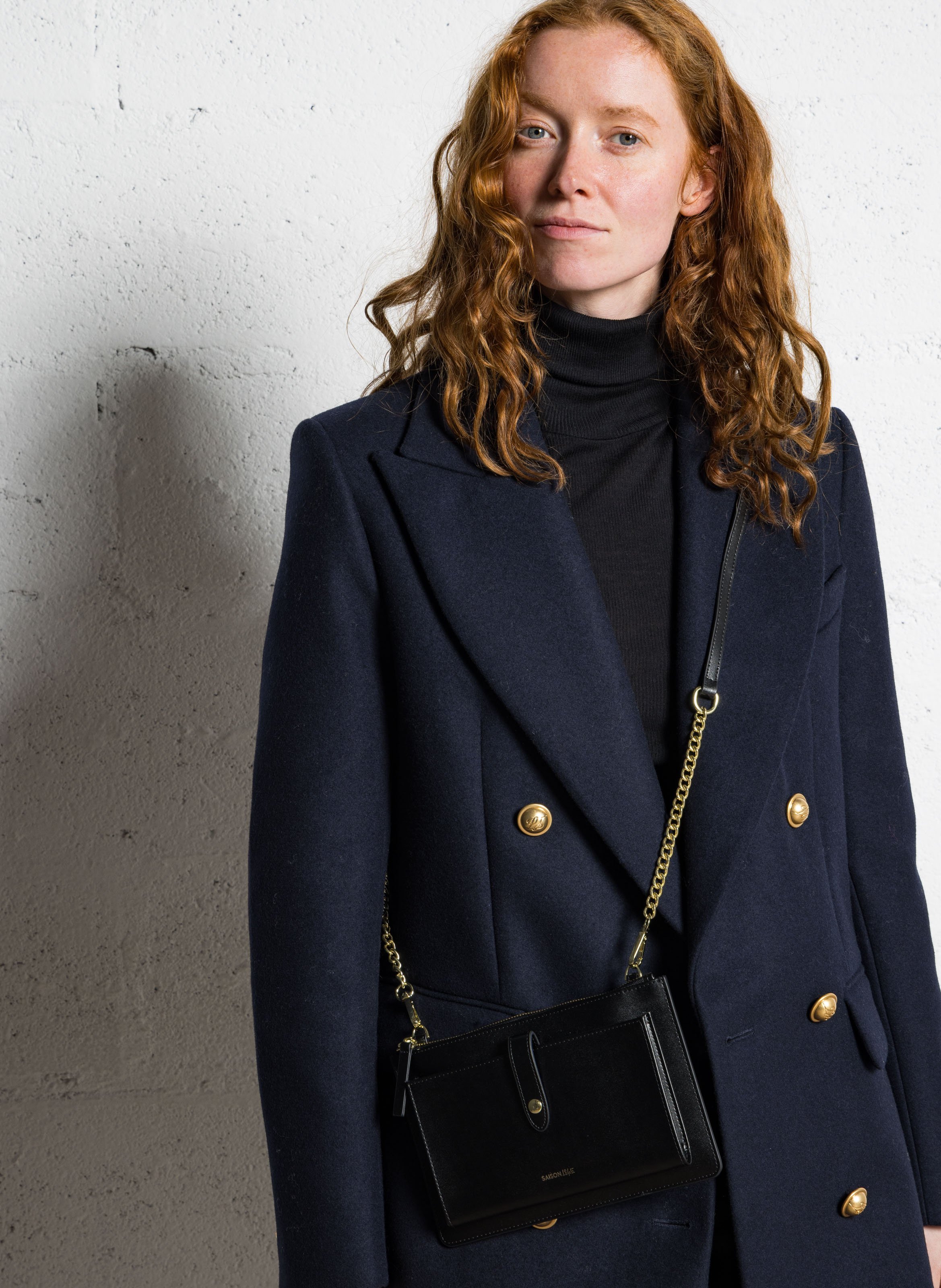 Leather flap bag with logo SAISON 1865 Black