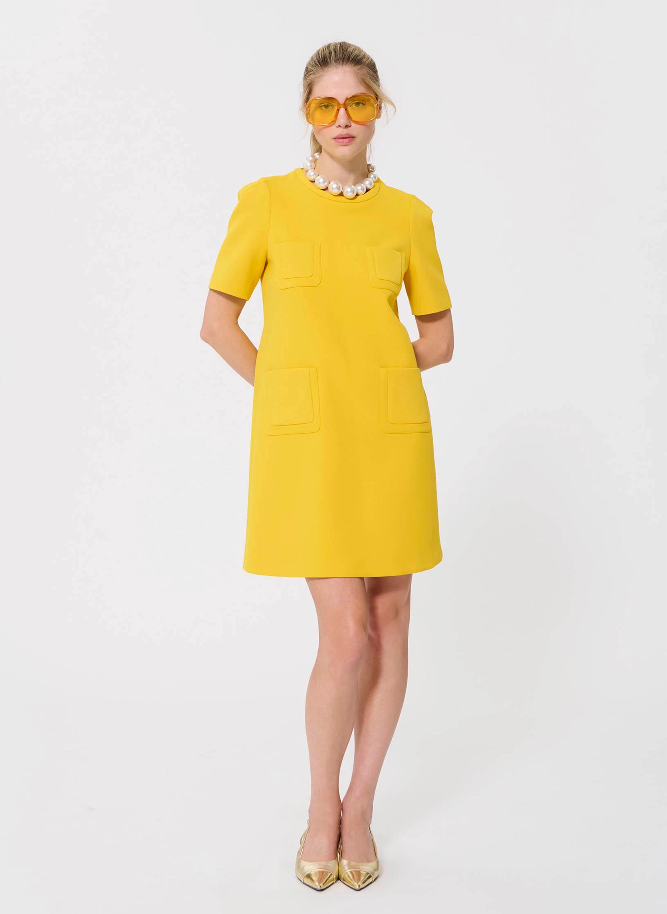 Abito corto a trapezio con tasche TARA JARMON Giallo