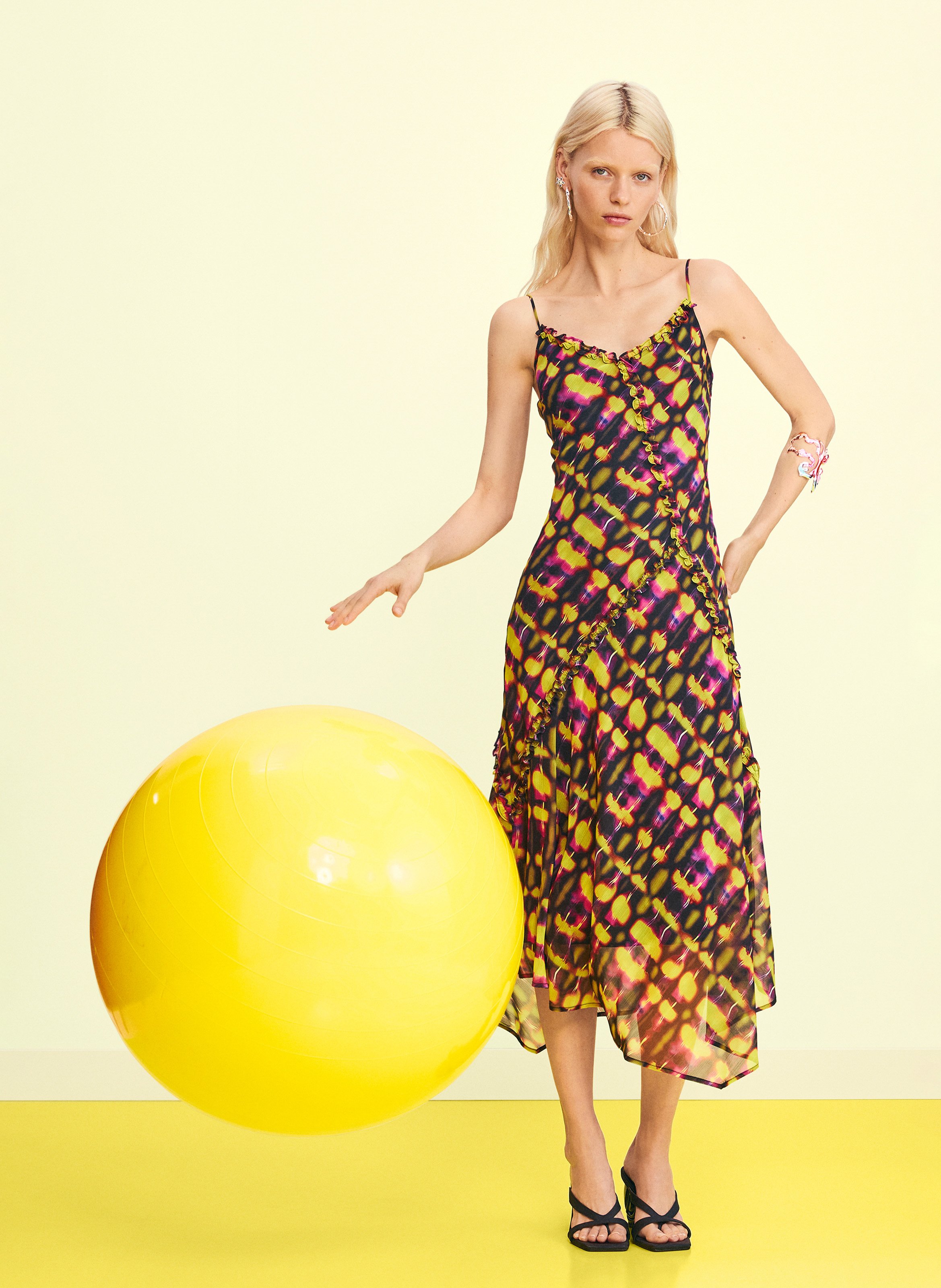 Halflange, asymmetrische jurk DESIGUAL Groen