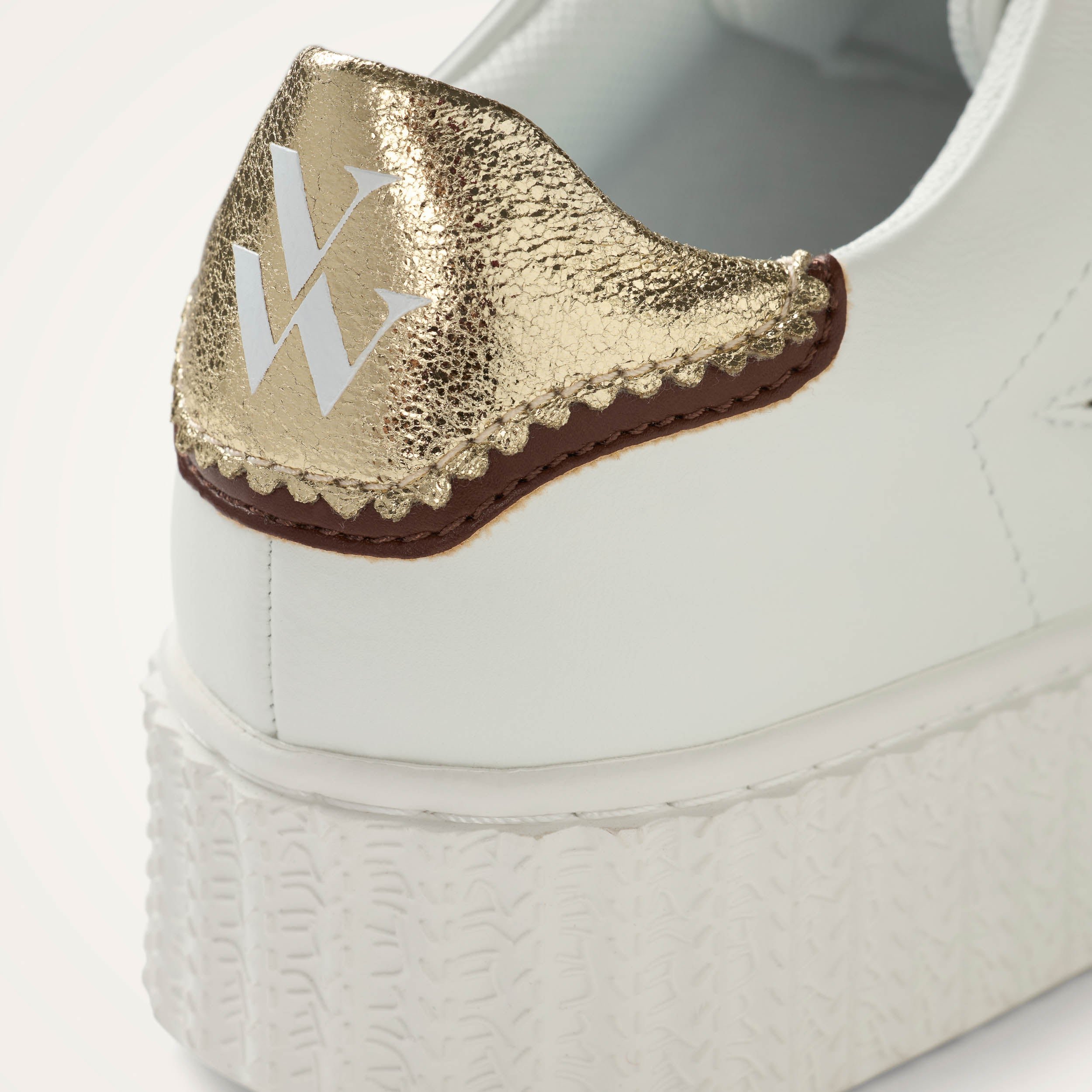 Baskets basses à scratchs festonnés VANESSA WU Doré