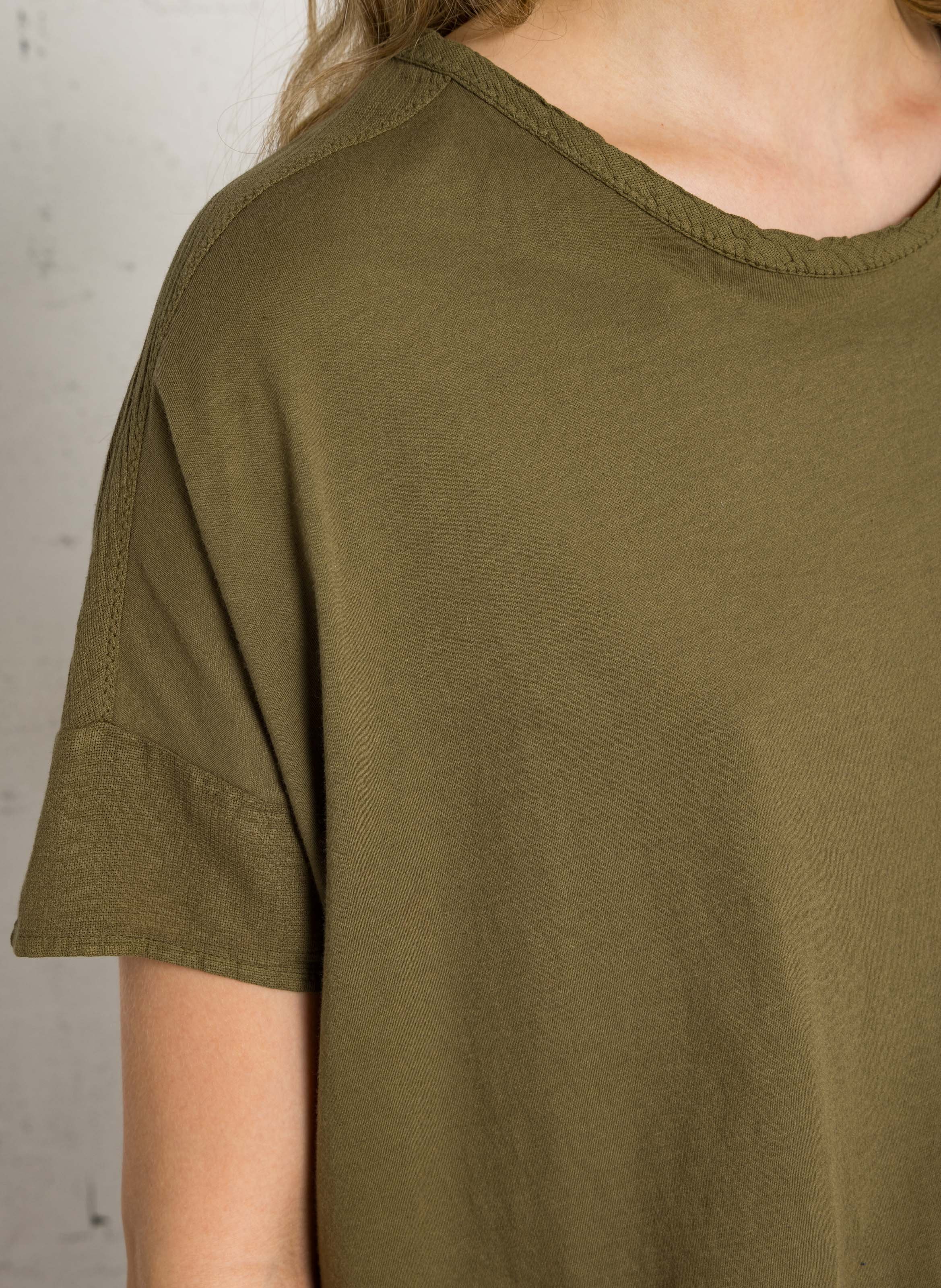 Tee-shirt ample col rond en coton BELLA JONES Kaki