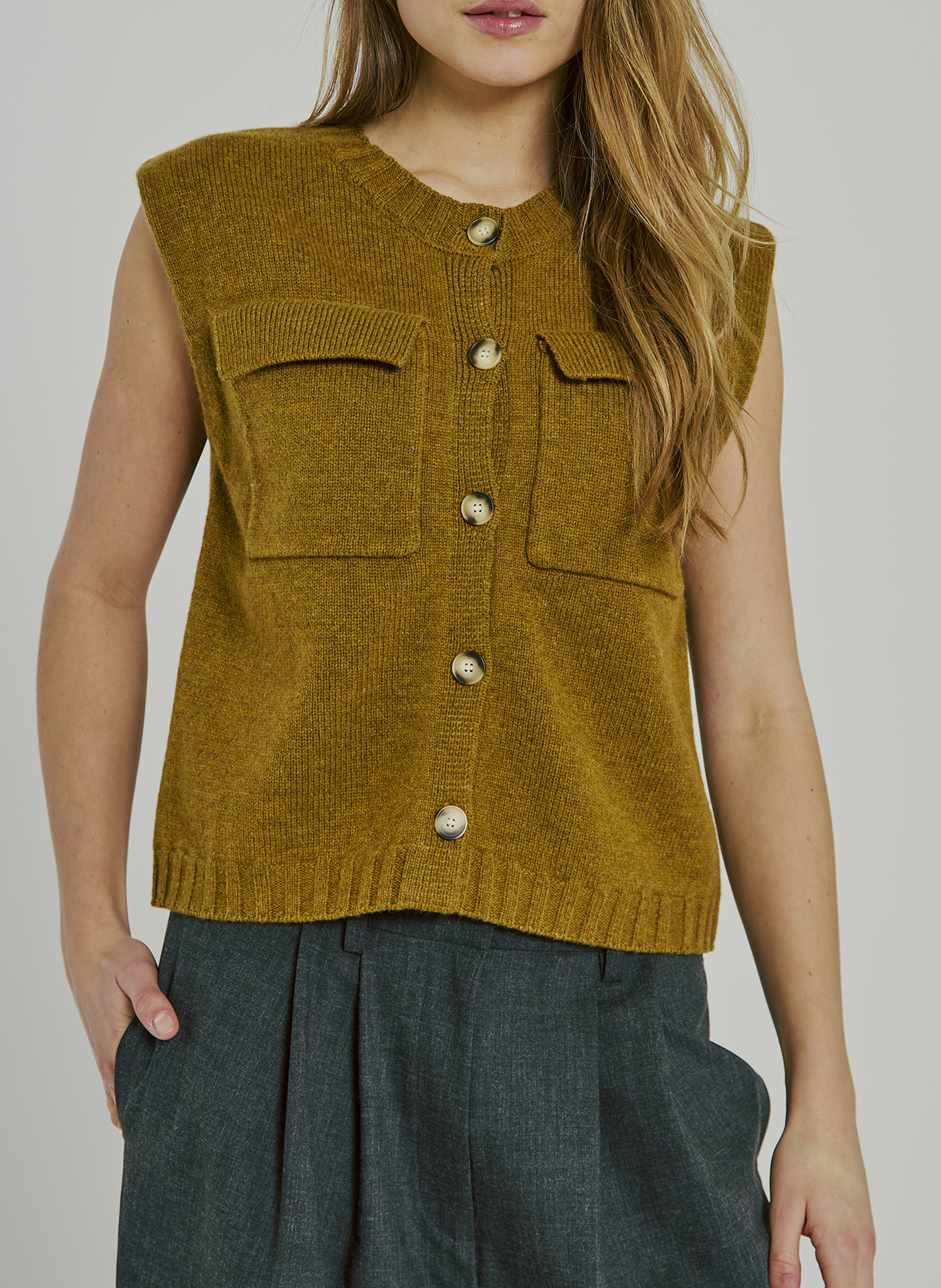 Recht, wollen vest met ronde hals NORR Groen