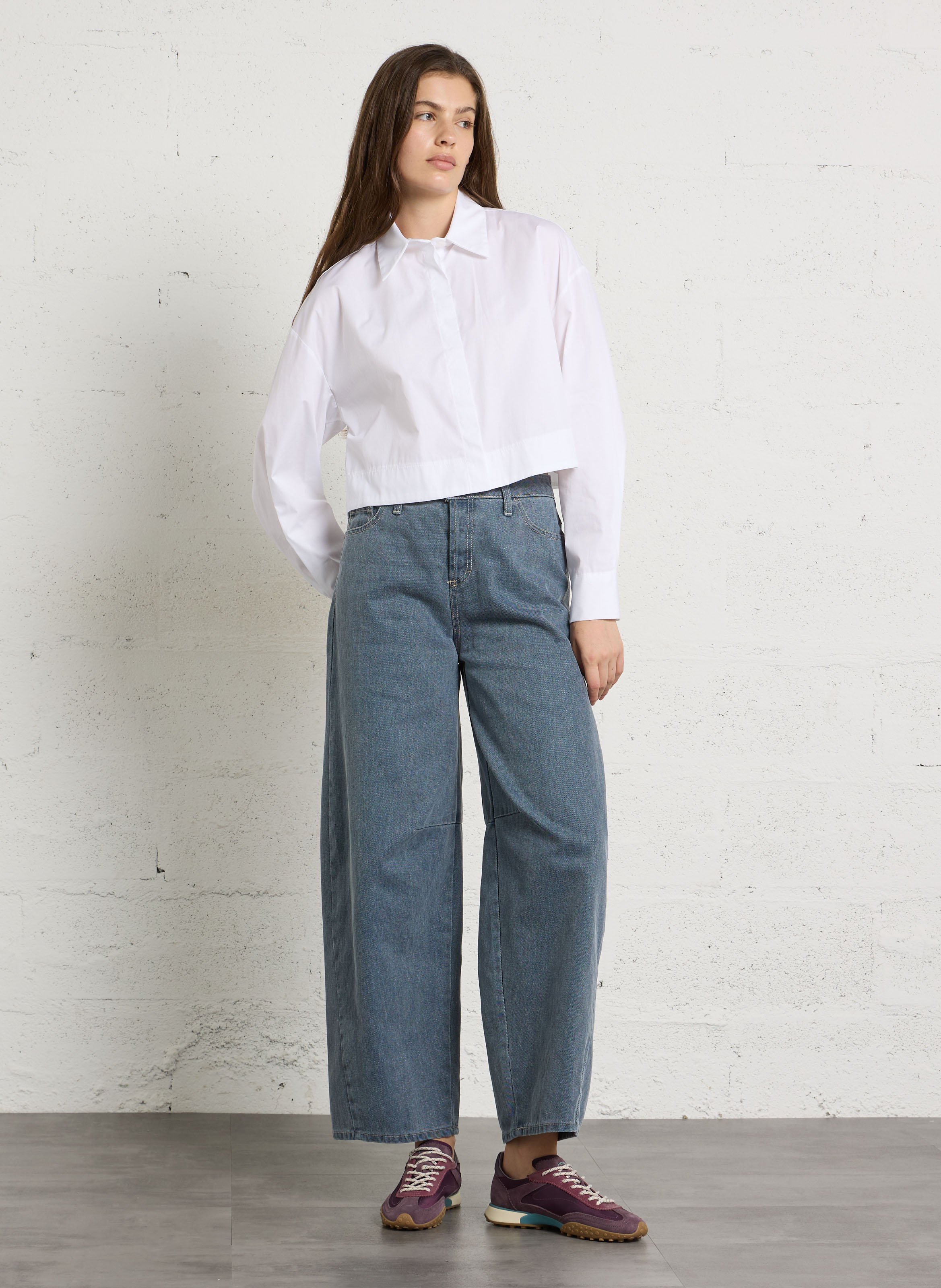 Weite Jeans mit ausgestelltem Bein aus Baumwolle PLEASE Blau