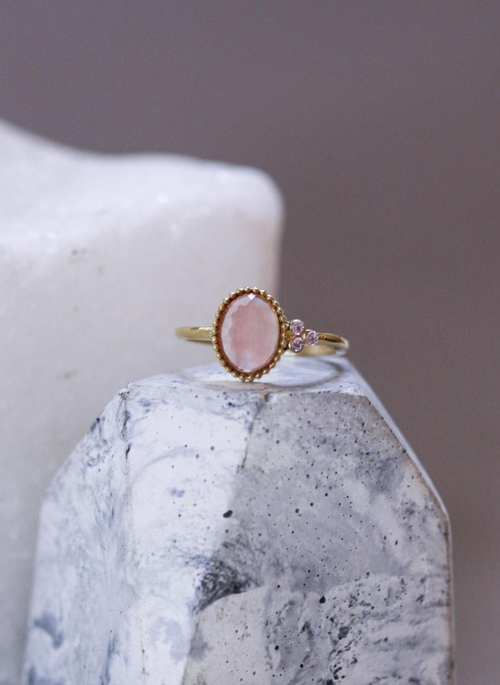 Fine Theia Ring AEC Paris Pink