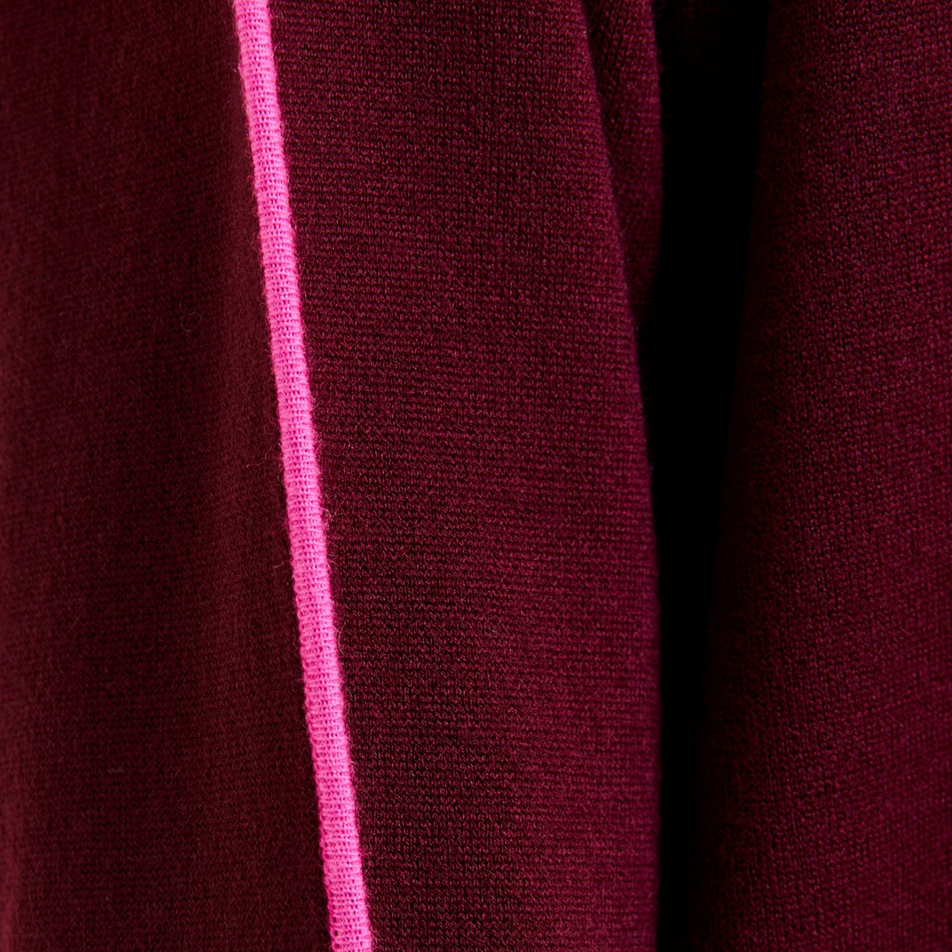 Robe col roulé tricotée en maille fine ESSENTIEL ANTWERP Rouge