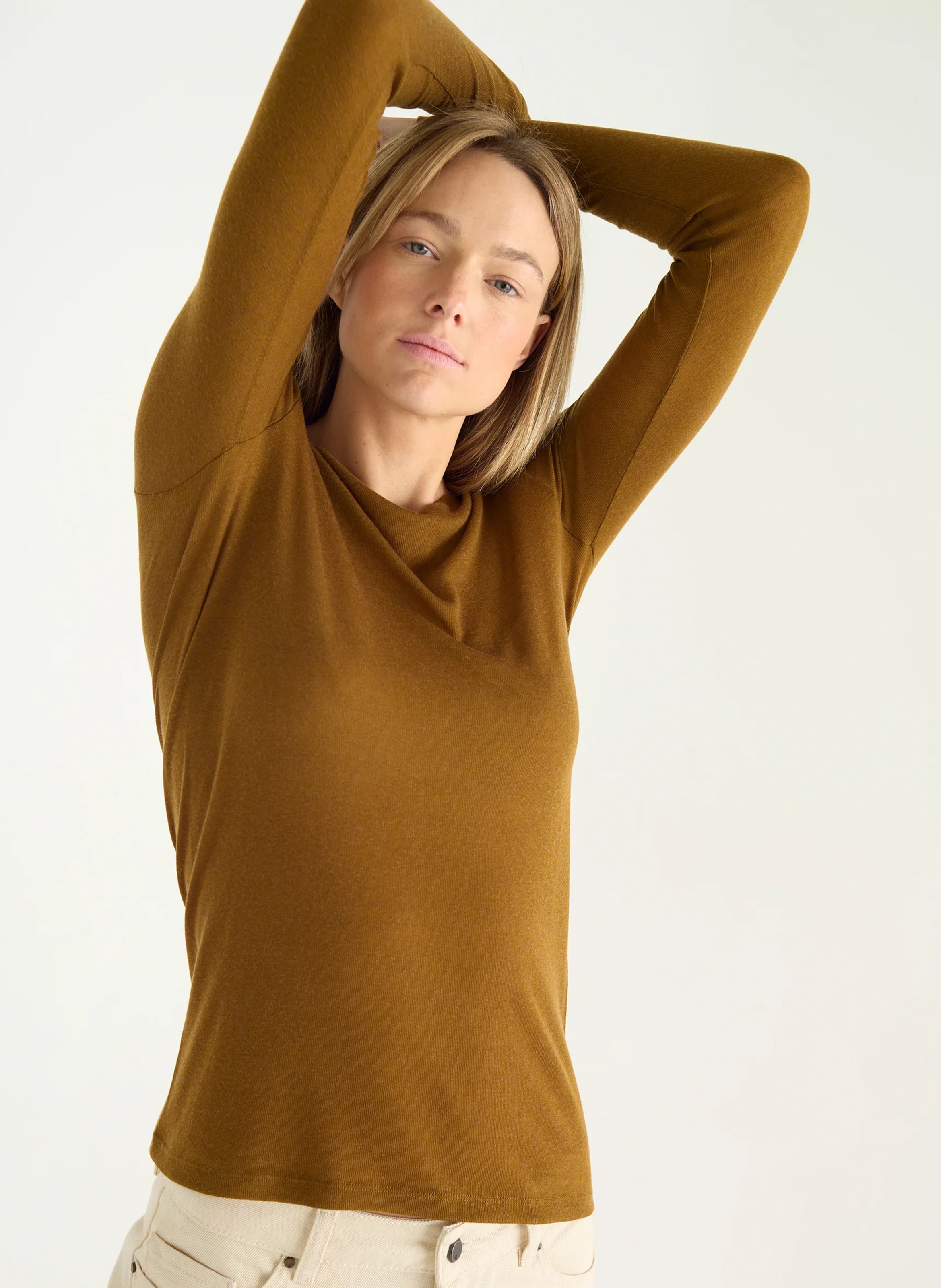 Plain long-sleeved T-shirt ACOTE Brown