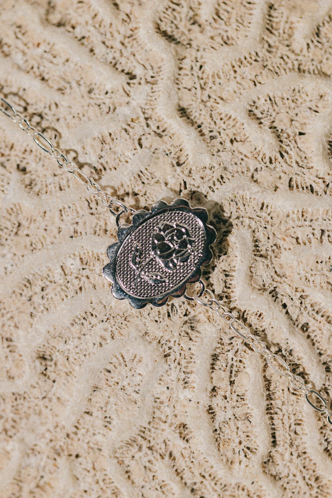 Silver plated flower bracelet Silver