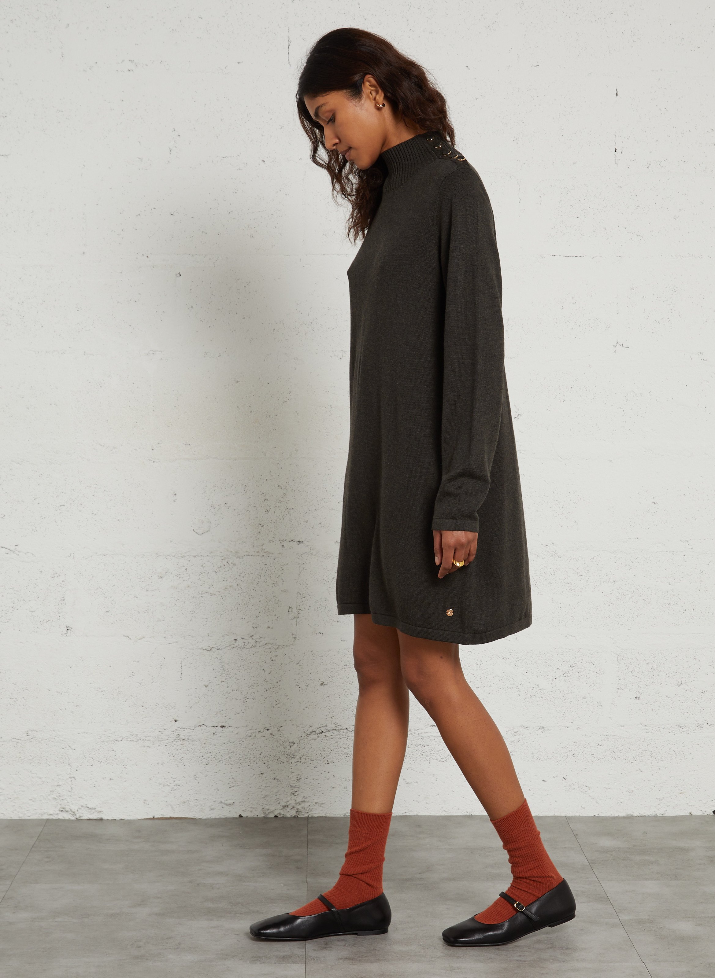 Robe courte pull col montant  LA PETITE ETOILE Kaki