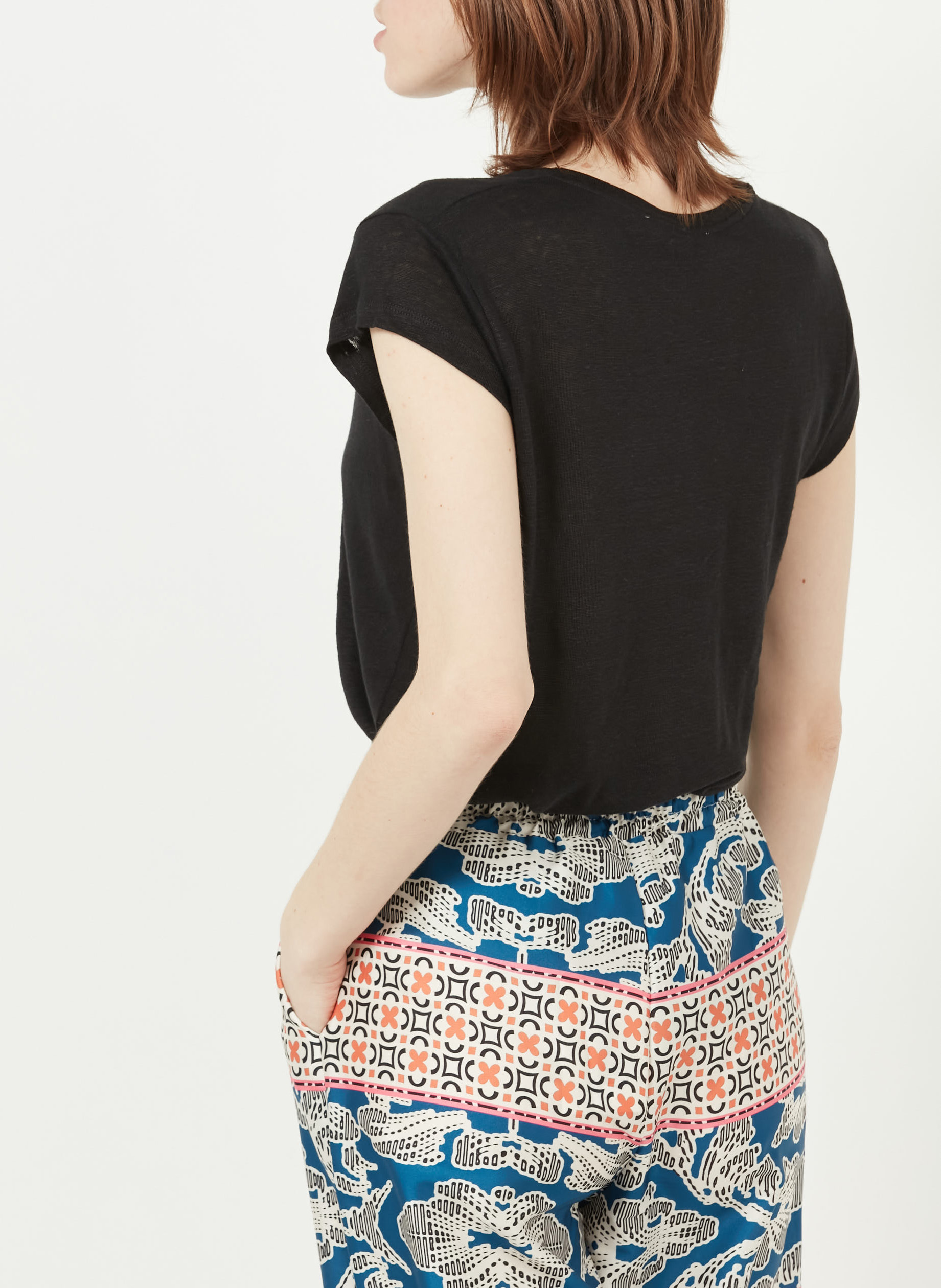 Tee-shirt droit col V en lin LA FEE MARABOUTEE Noir
