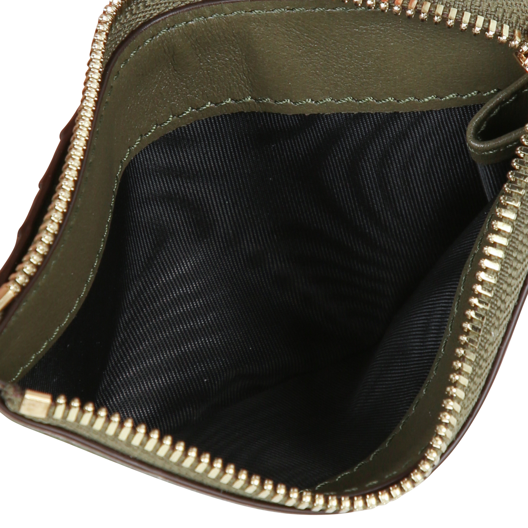 - 100% leather, - 6 cardholder slots, - 1 central compartment, - Size: L10 x H7 cm. Khaki