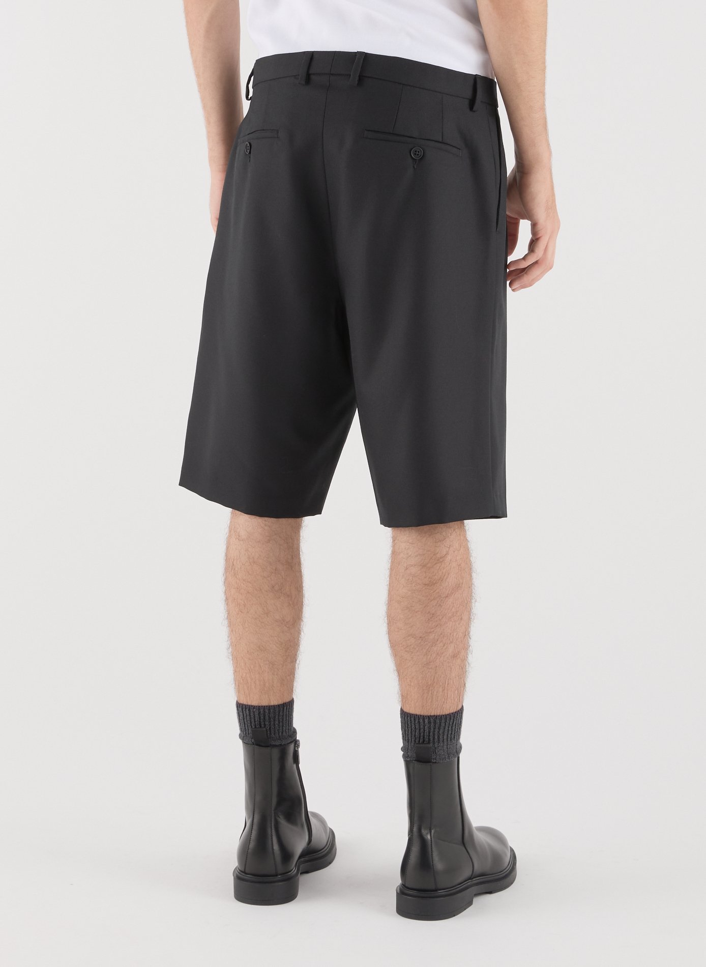 Straight wool Bermuda shorts SAISON 1865 Black