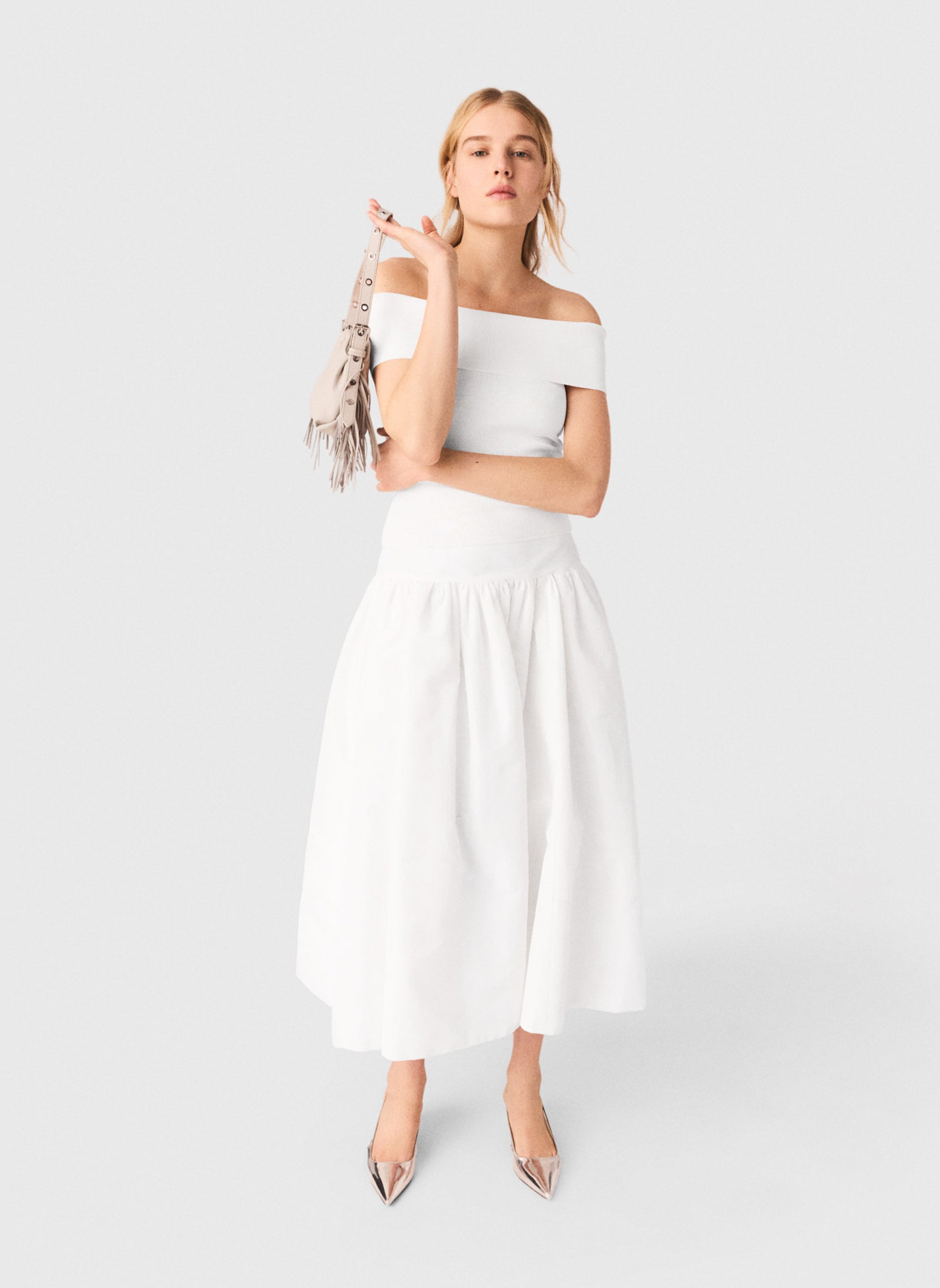 Top met bardothals MAJE Wit