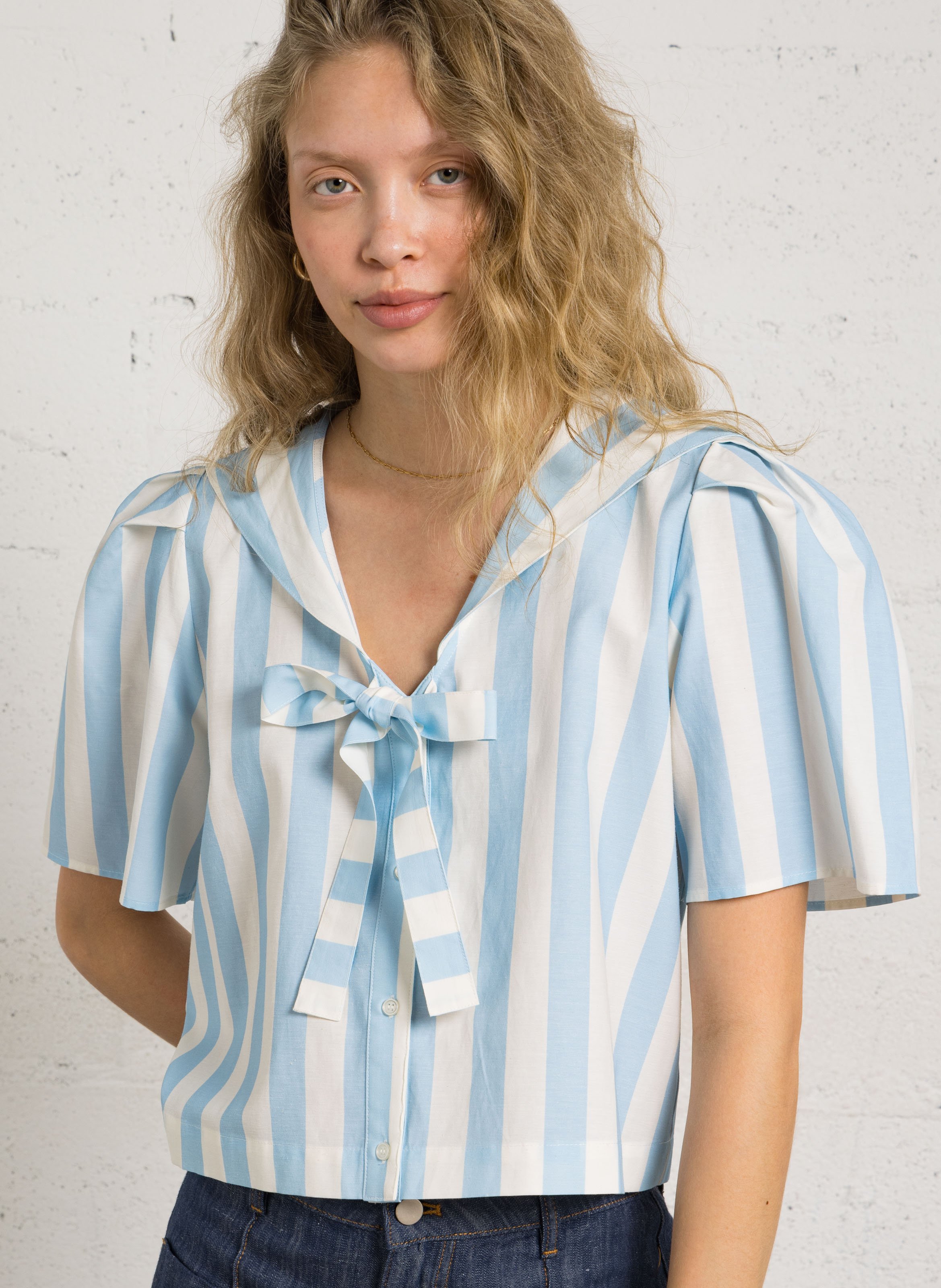 Gestreepte korte blouse met omgeslagen kraag THE TINY BIG SISTER Blauw