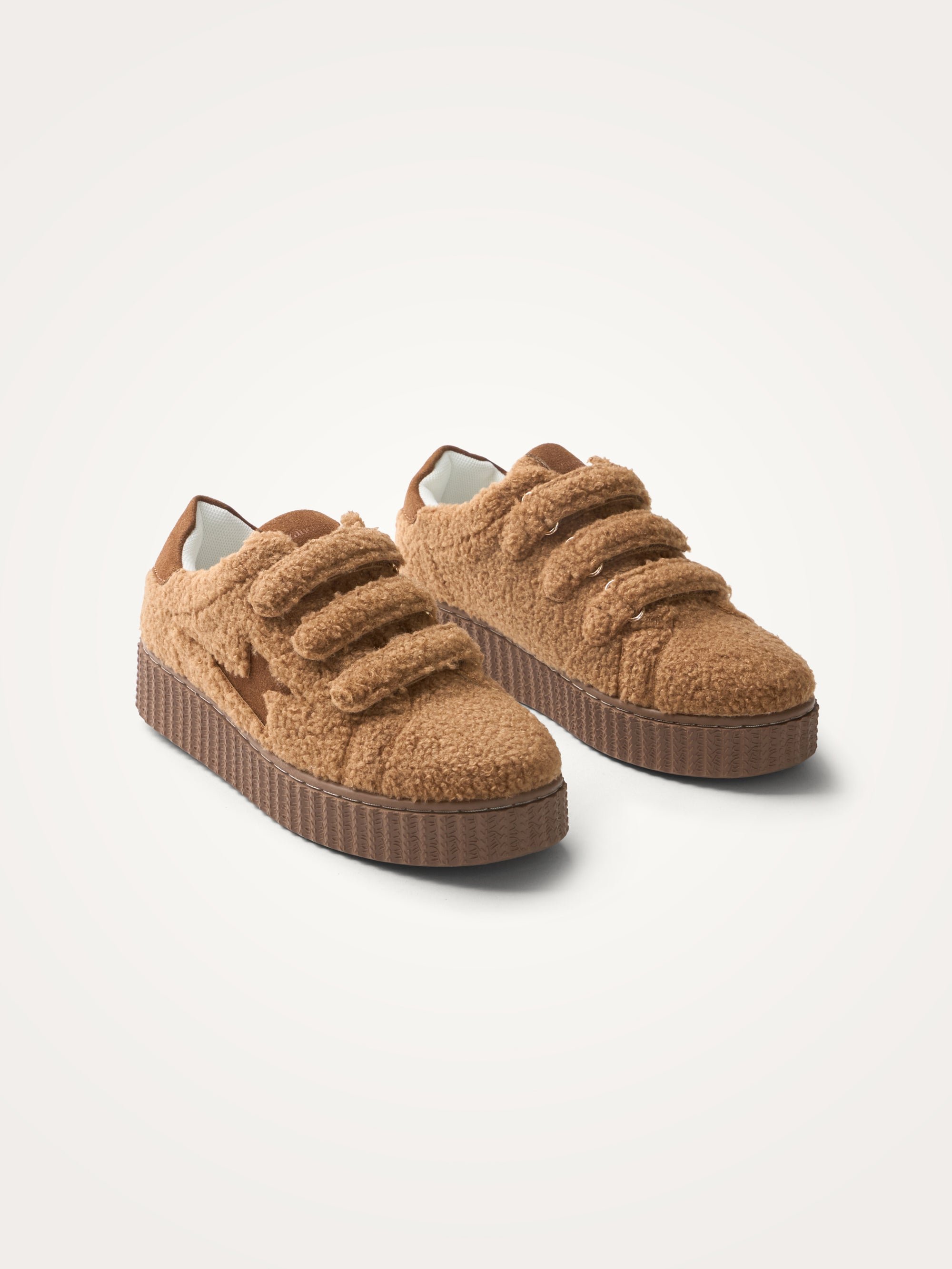 Low-top sneakers in faux shearling | Beige VANESSA WU Women
