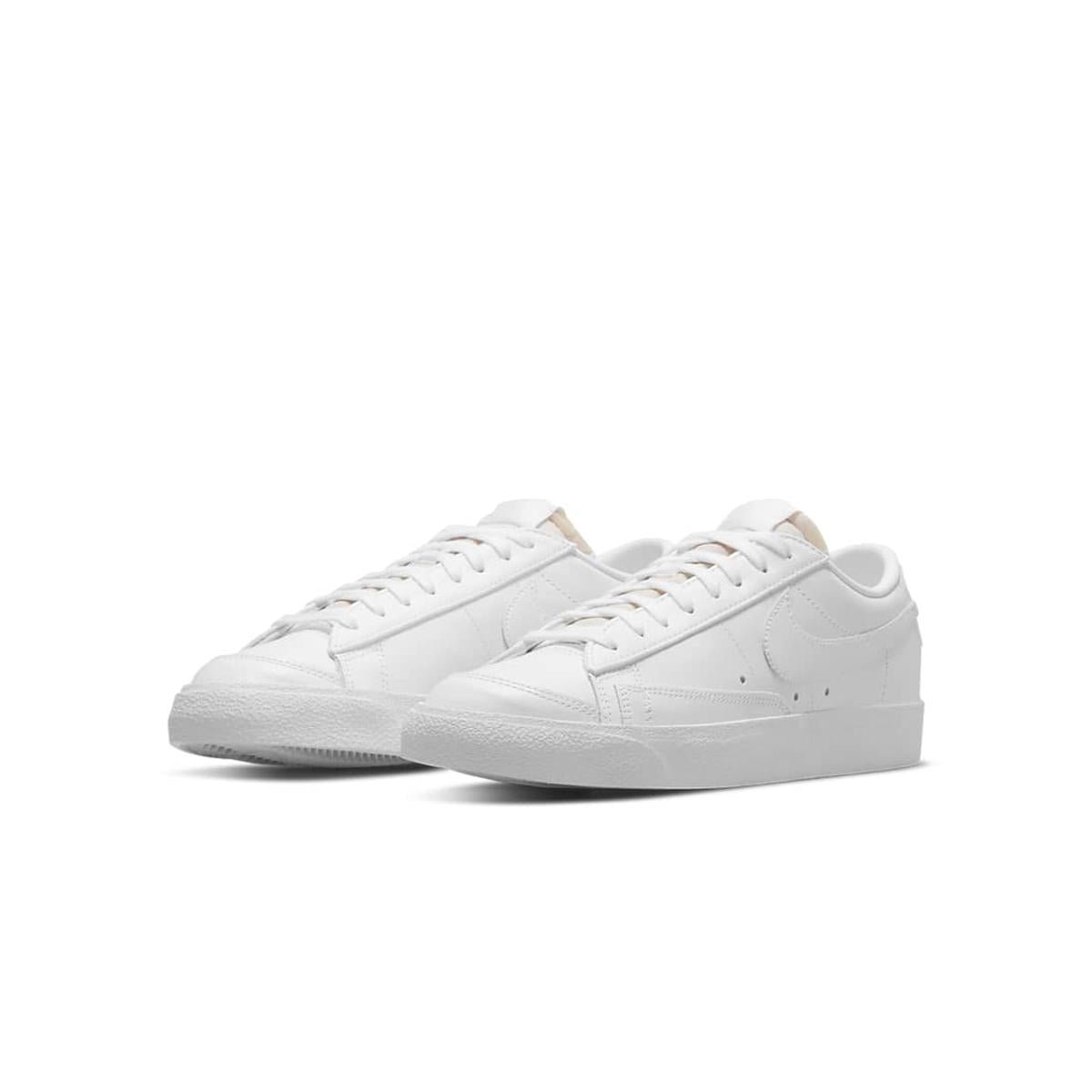 Low-top sneakers NIKE White
