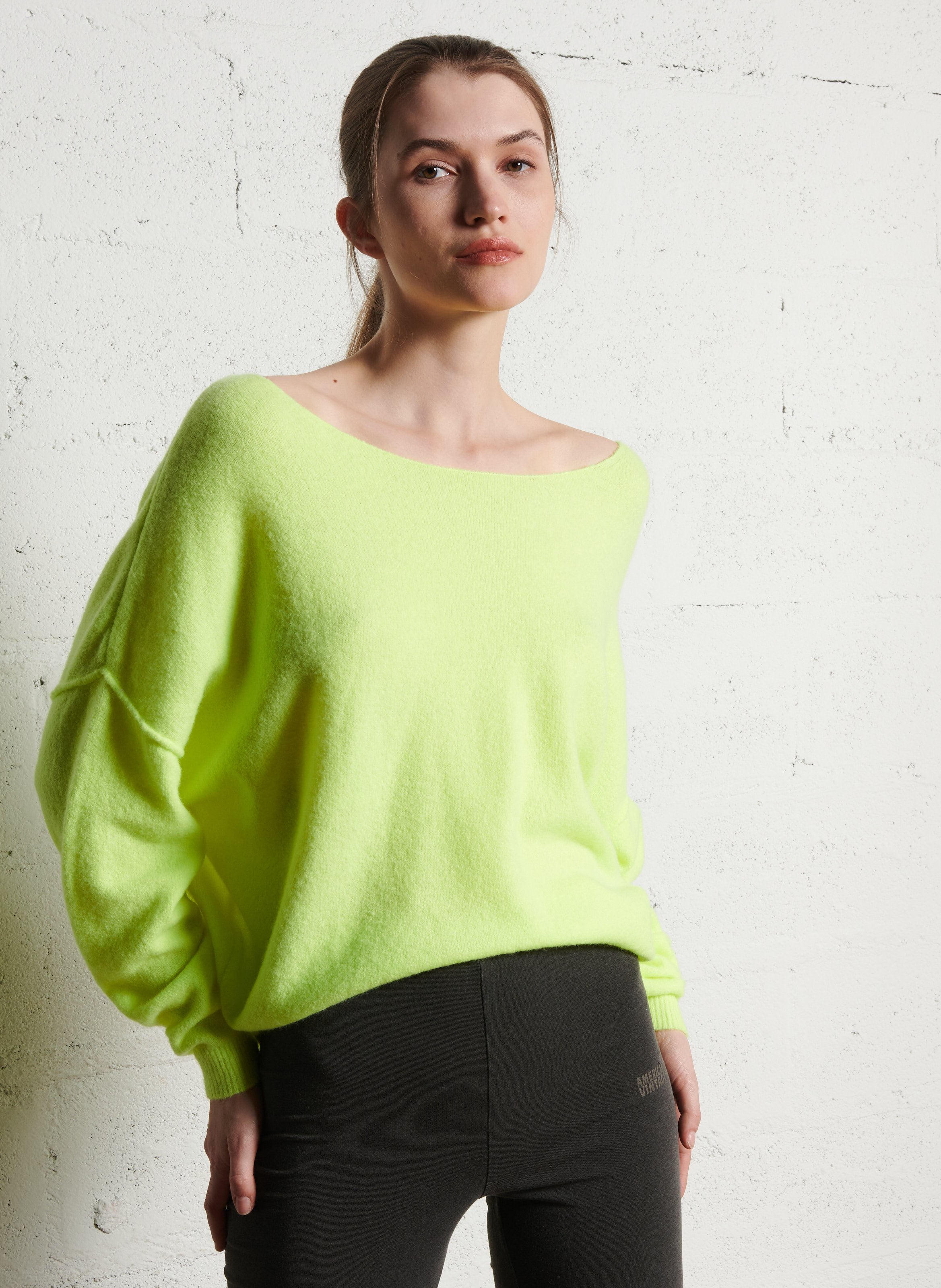 Pull ample à col bateau en maille duveteuse AMERICAN VINTAGE