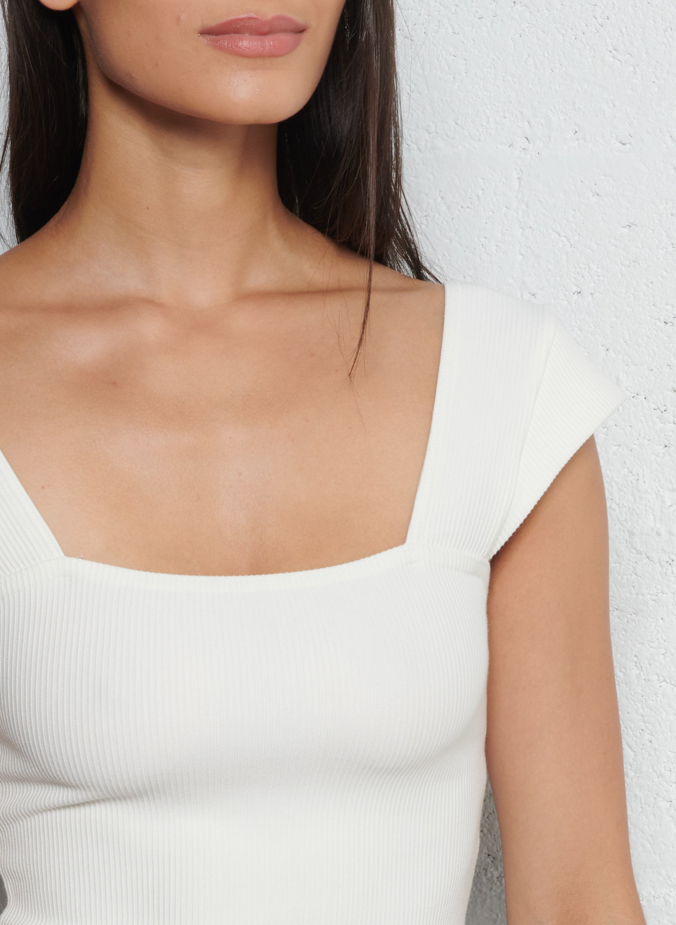 Square-neck body FLAIR Beige