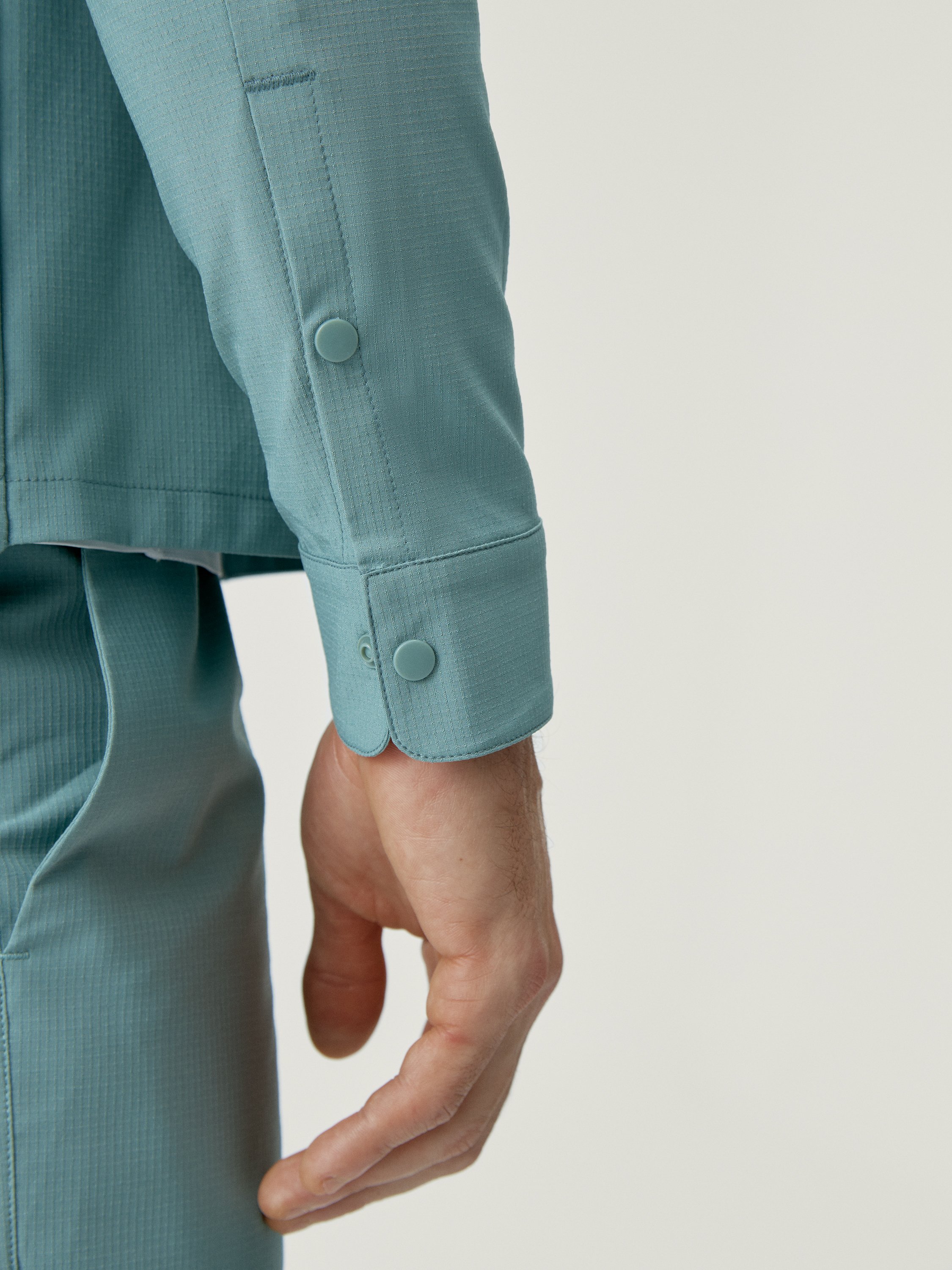 Long-sleeve performance sports t-shirt BORN LIVING YOGA Green