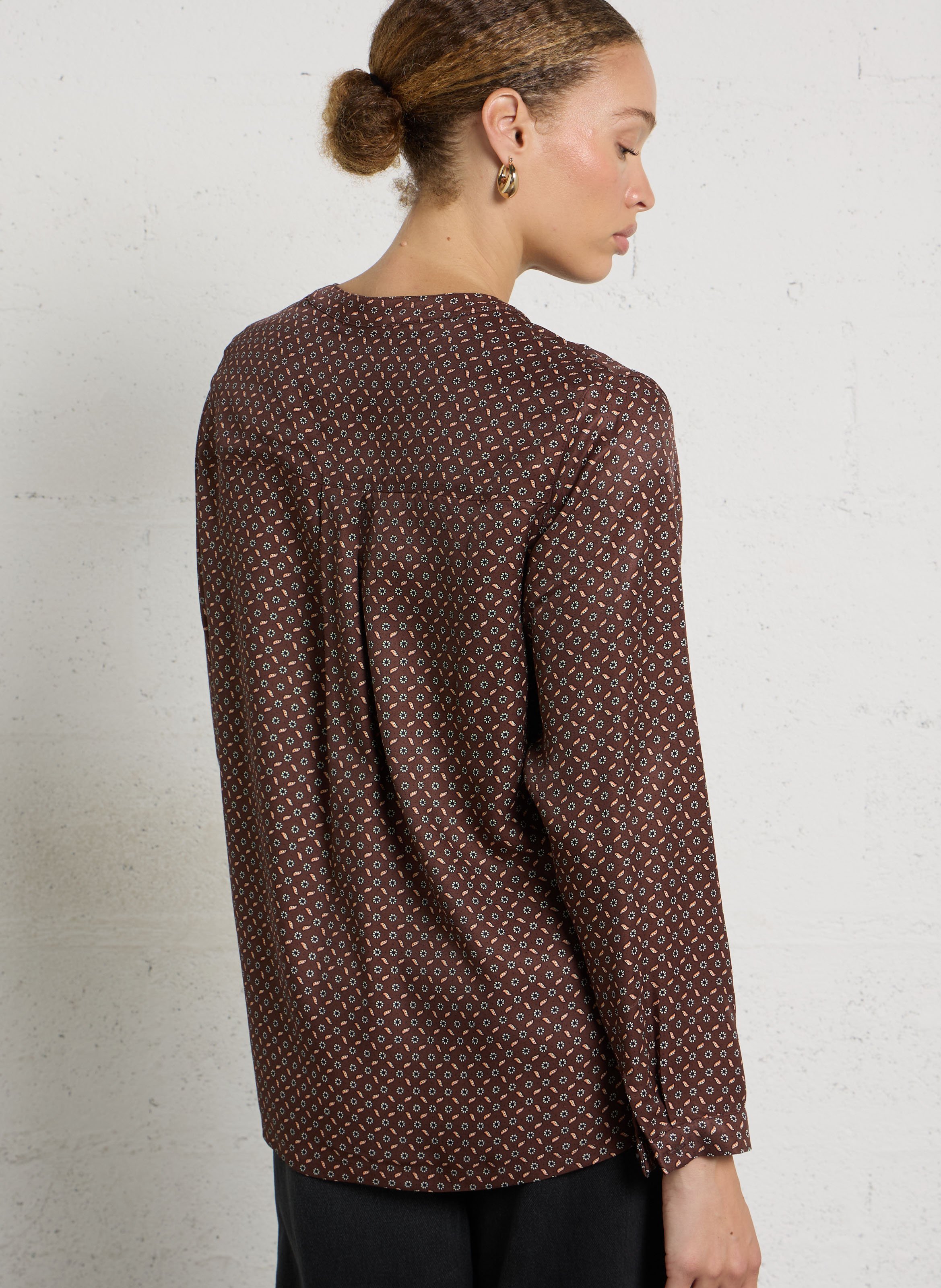 Loose blouse with Tunisian collar and print DES PETITS HAUTS Brown