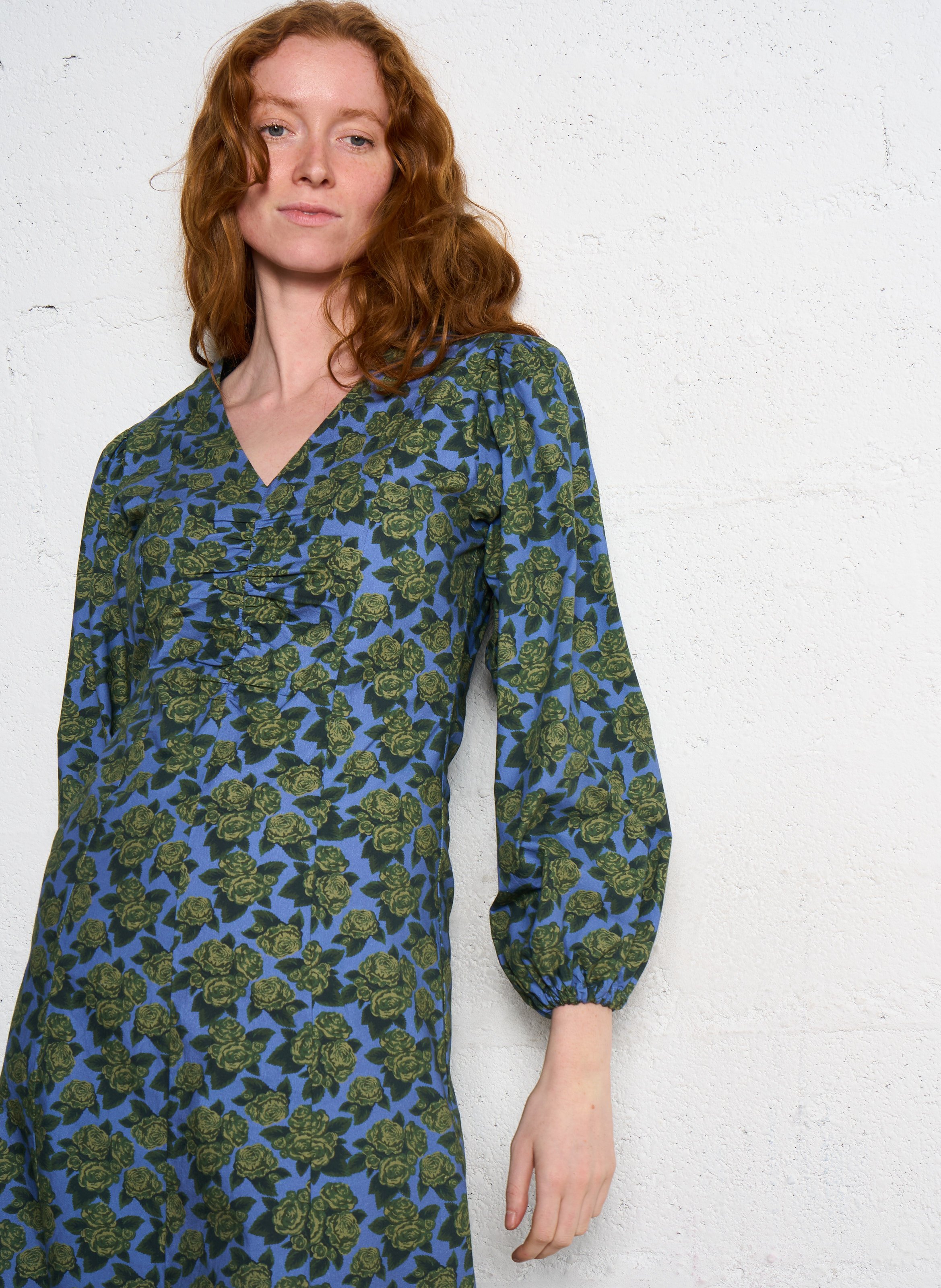 Langes Baumwollkleid mit Print THE TINY BIG SISTER Blau