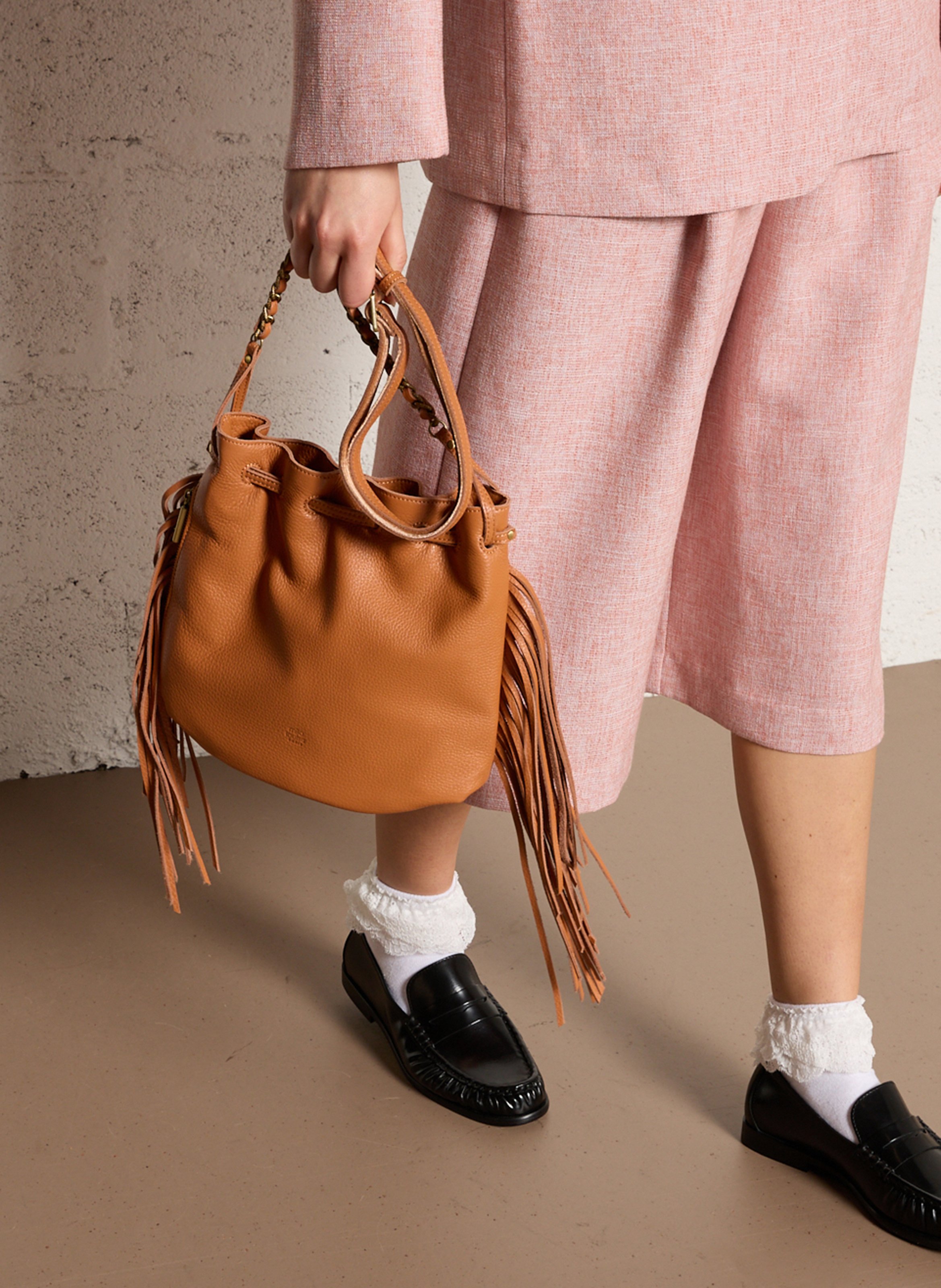 Schoudertas met franjes van generfd leer MILA LOUISE Bruin