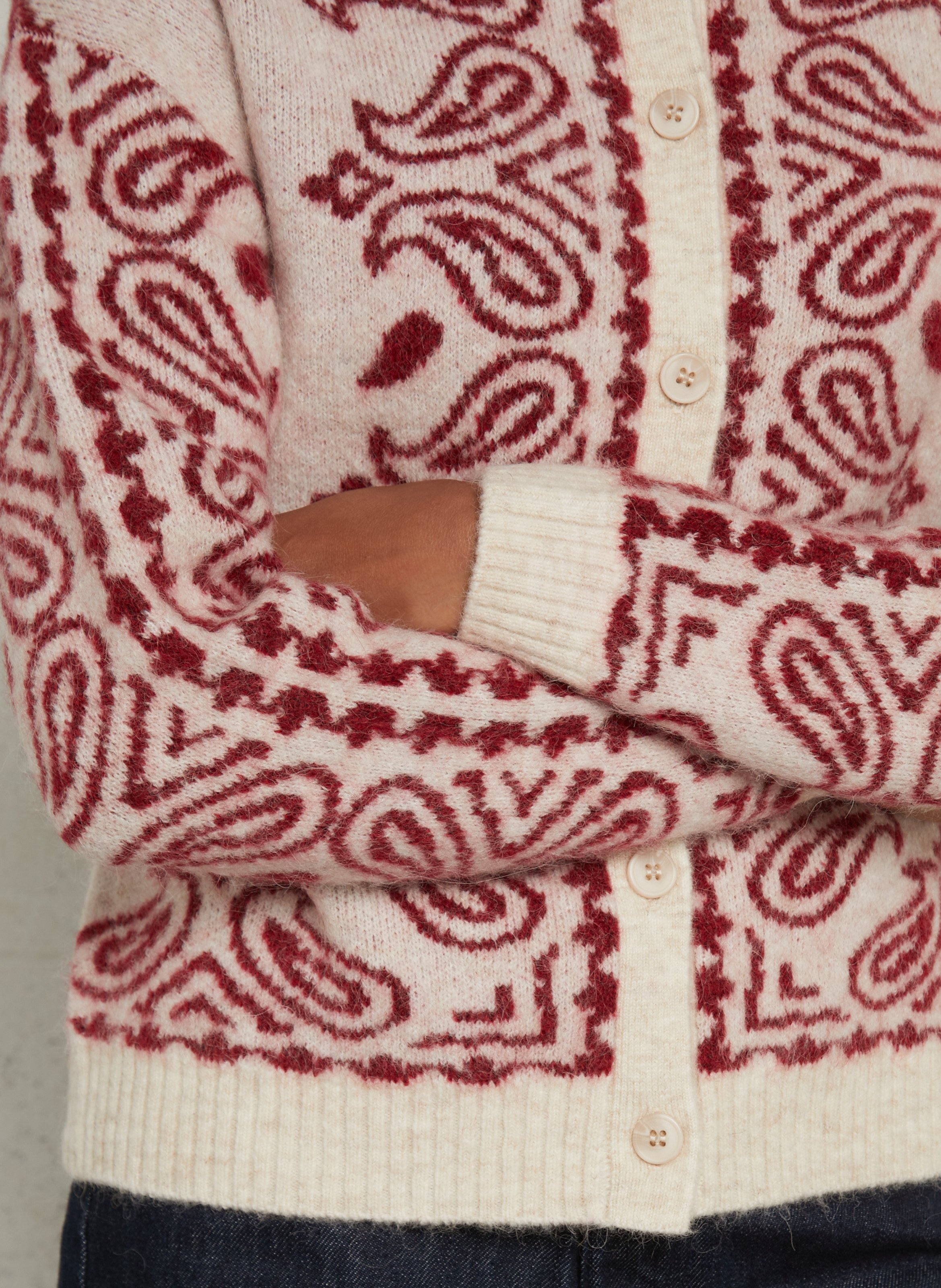 Gerade geschnittene Strickjacke mit Rundhalsausschnitt und Print SUD EXPRESS Weiss