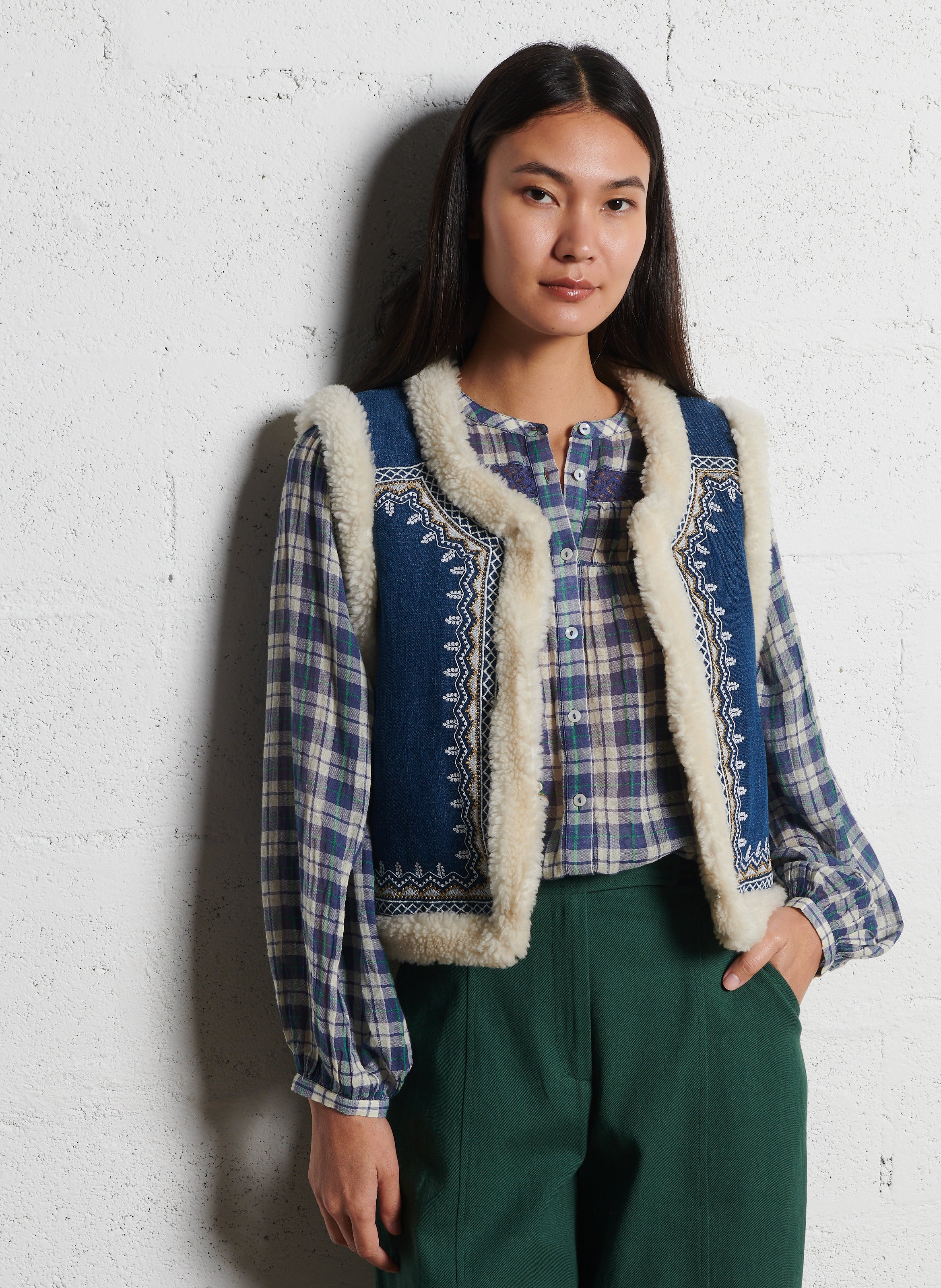 Reversible embroidered sleeveless jacket LOUISE MISHA Blue