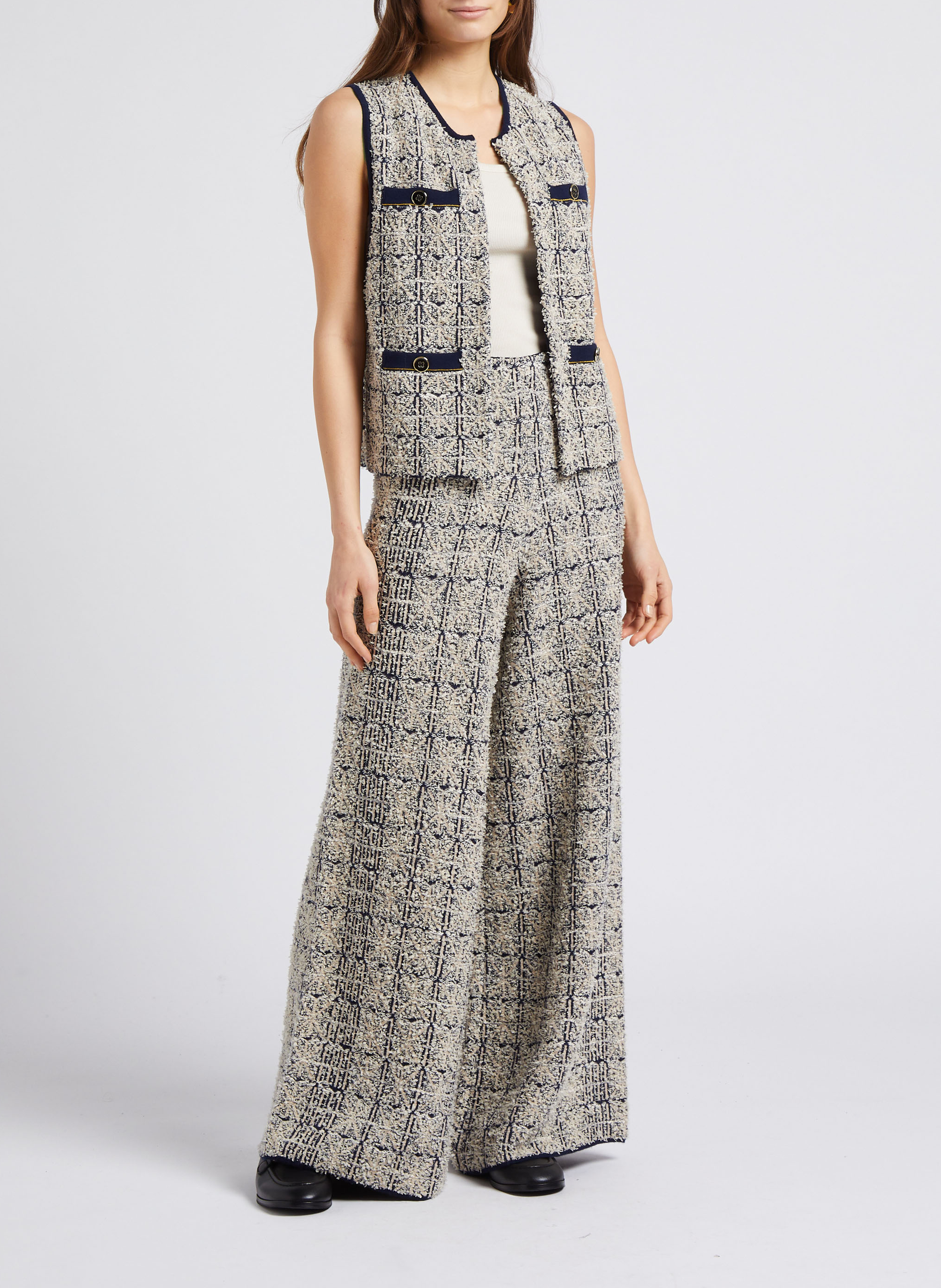 Gerade geschnittene Strickjacke aus Wollmix MES DEMOISELLES Schwarz